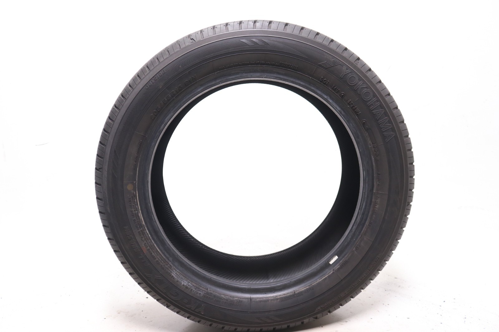Set of 4 Used 205/55R16 Yokohama YK-GTX – 91H – 9.5-10.5/32