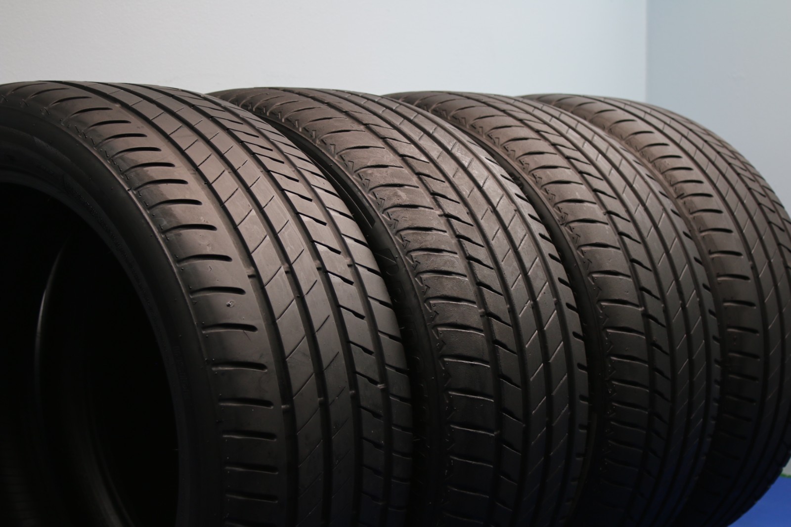 4 Used Bridgestone Alenza 001 ★ RFT RSC 275/40R20 275/40/20 2754020 106W
