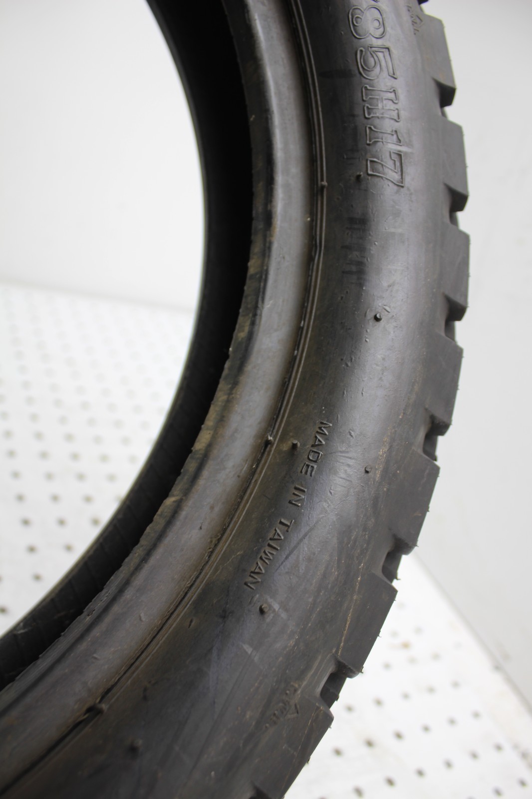 CHENG SHIN REAR TIRE TUBE TYPE 4.5/85H-17 4.50-17 (NTR17-14)