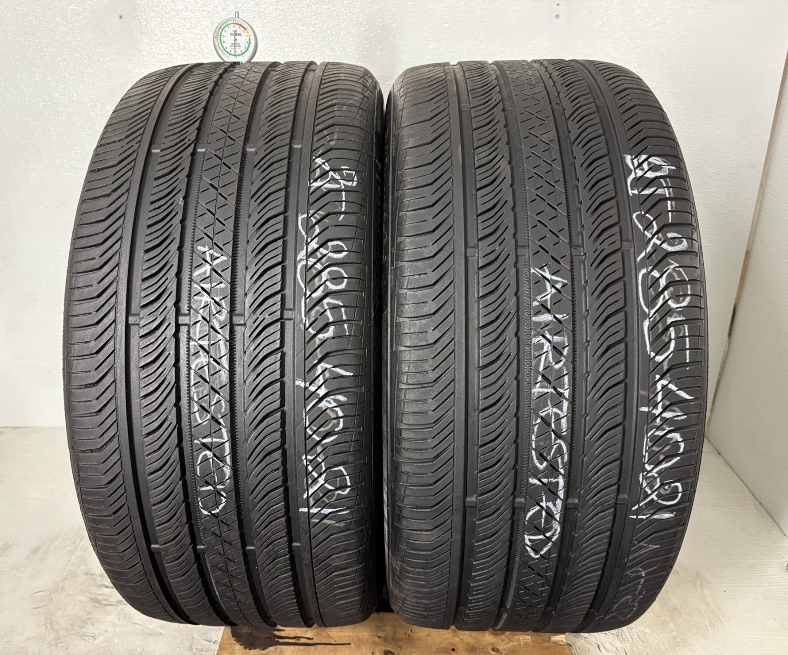 NO SHIPPING ONLY LOCAL PICK UP 2 Tires 285 40 21 Continental Pro Contact TX N0