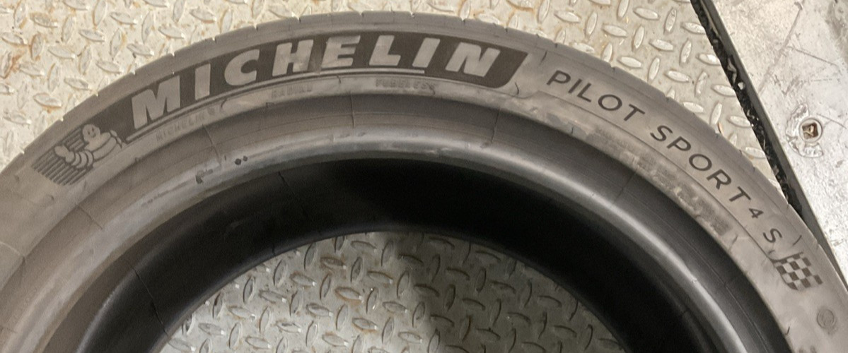 1- New Aged MICHELIN PILOT SPORT 4S 295/35R21 107Y XL BSW