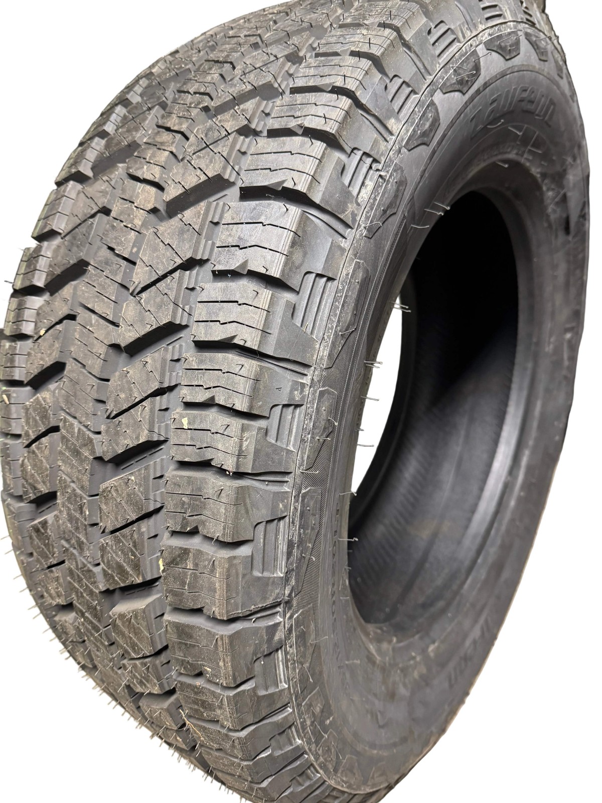 NOS LAUFENN X FIT AT BSW LT 35X12.50R20 121S 10PLY ALL TERRAIN TIRE 2021144