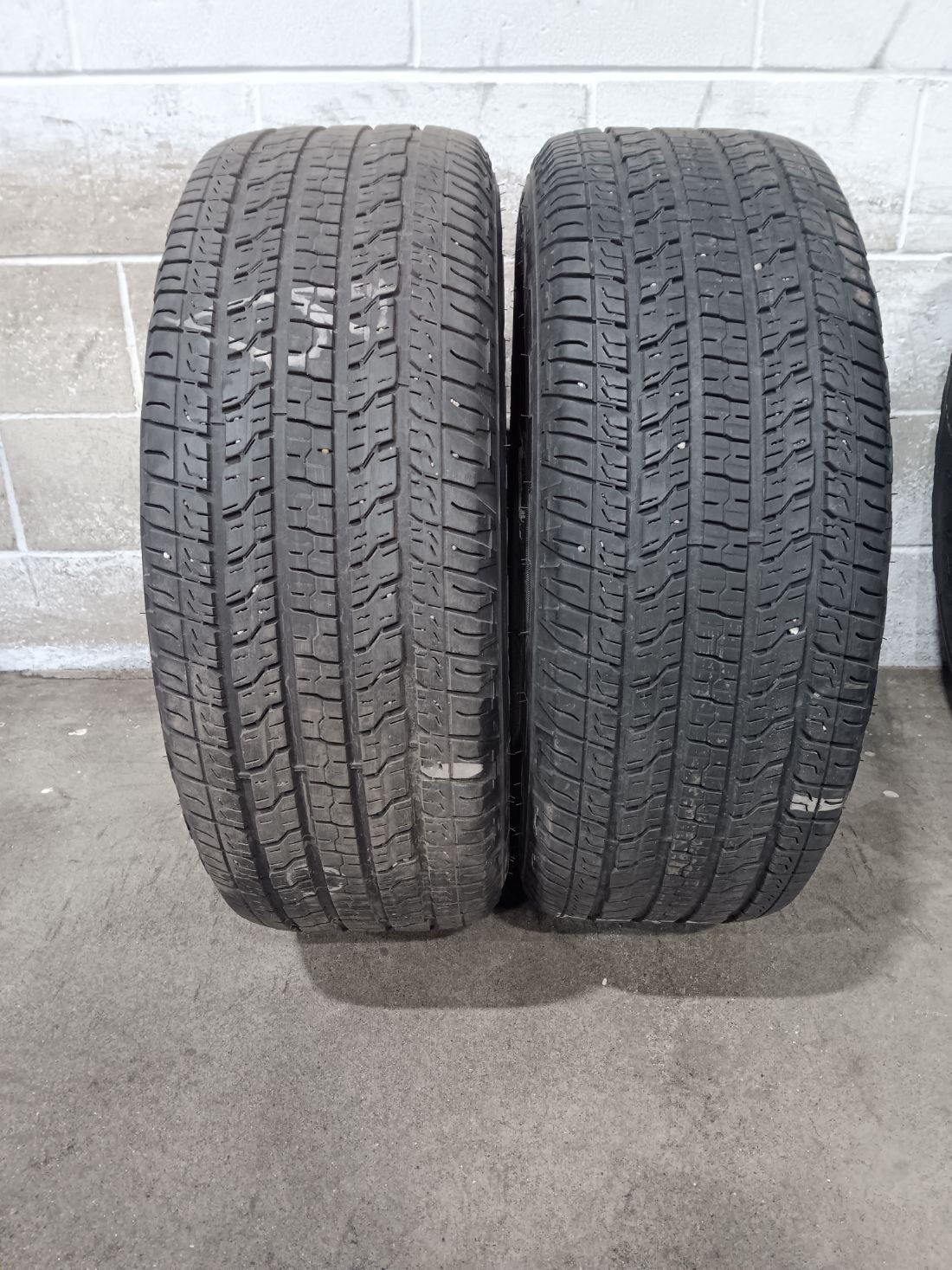 2x P255/65R17 Goodyear wrangler Territory HT 7/32 110 T Used Tires 2556517