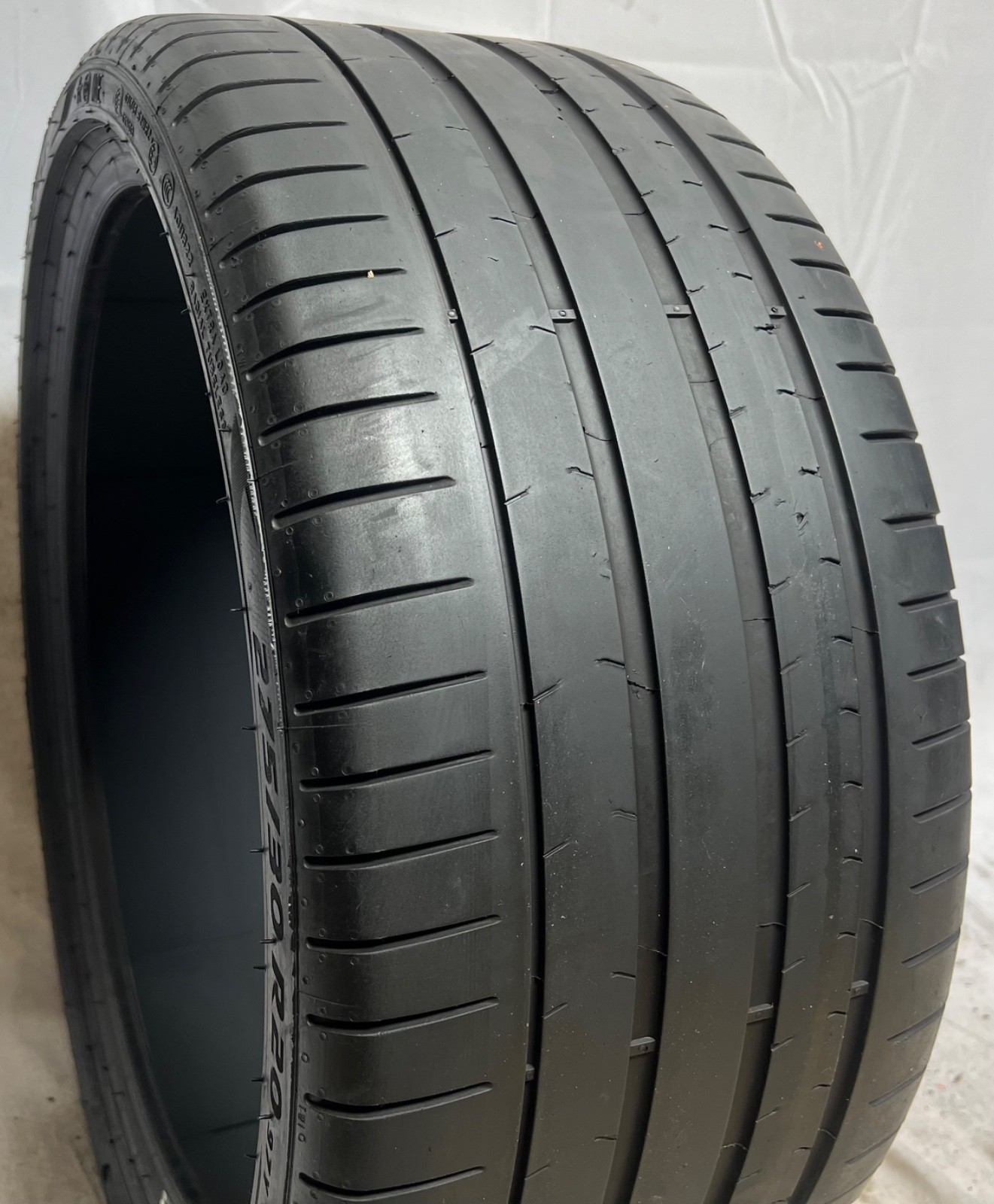 1 – NO REPAIRS 275/30R20 XL (97Y) Pirelli P Zero PZ4 RSC (*) BMW OEM – 7038