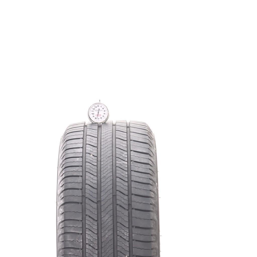 Set of (4) Used 215/55R17 Michelin Defender 2 94H – 7.5/32