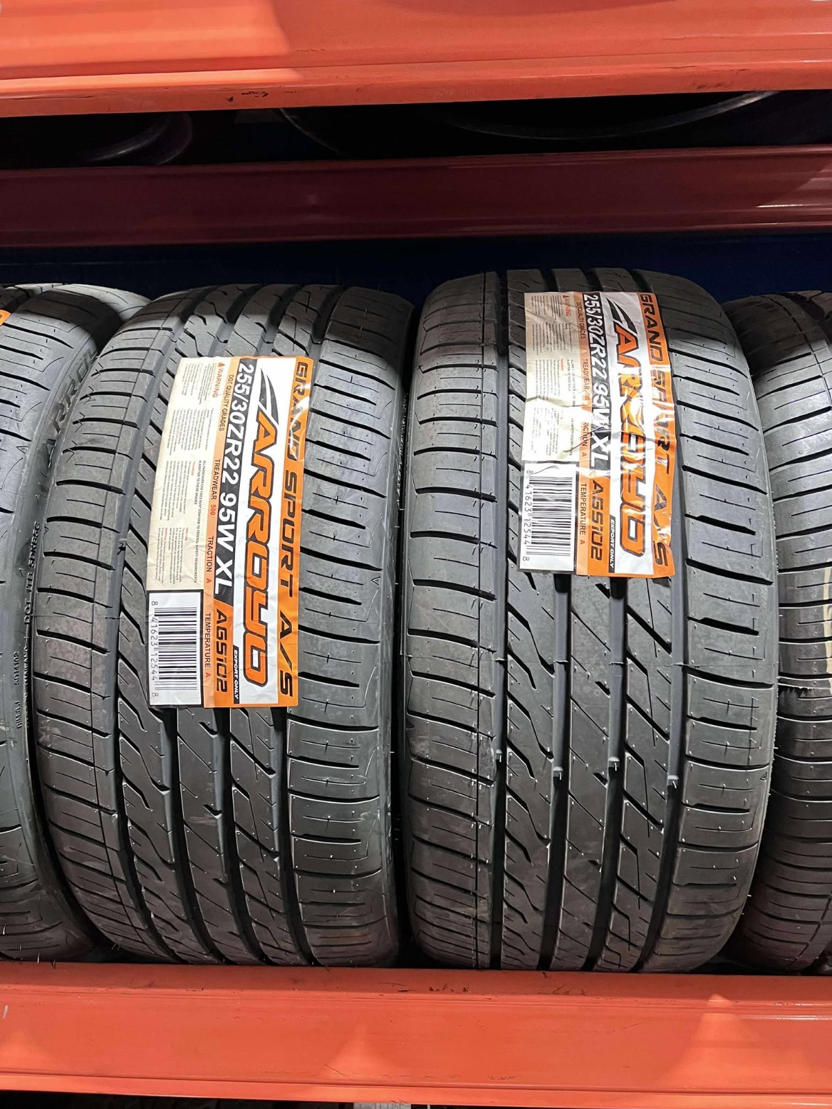 255/30/22 Arroyo grand Sport A/S All Season Brand New Set of (4)