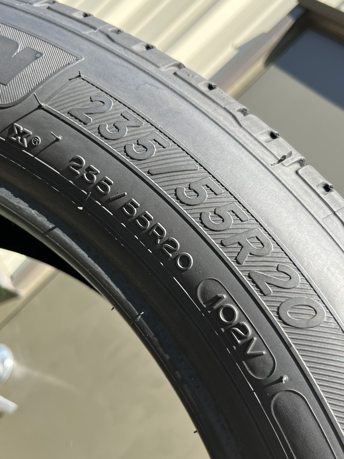 1 Tire Michelin Premier LTX 235/55R20 102V DOT.1825 7.5/32
