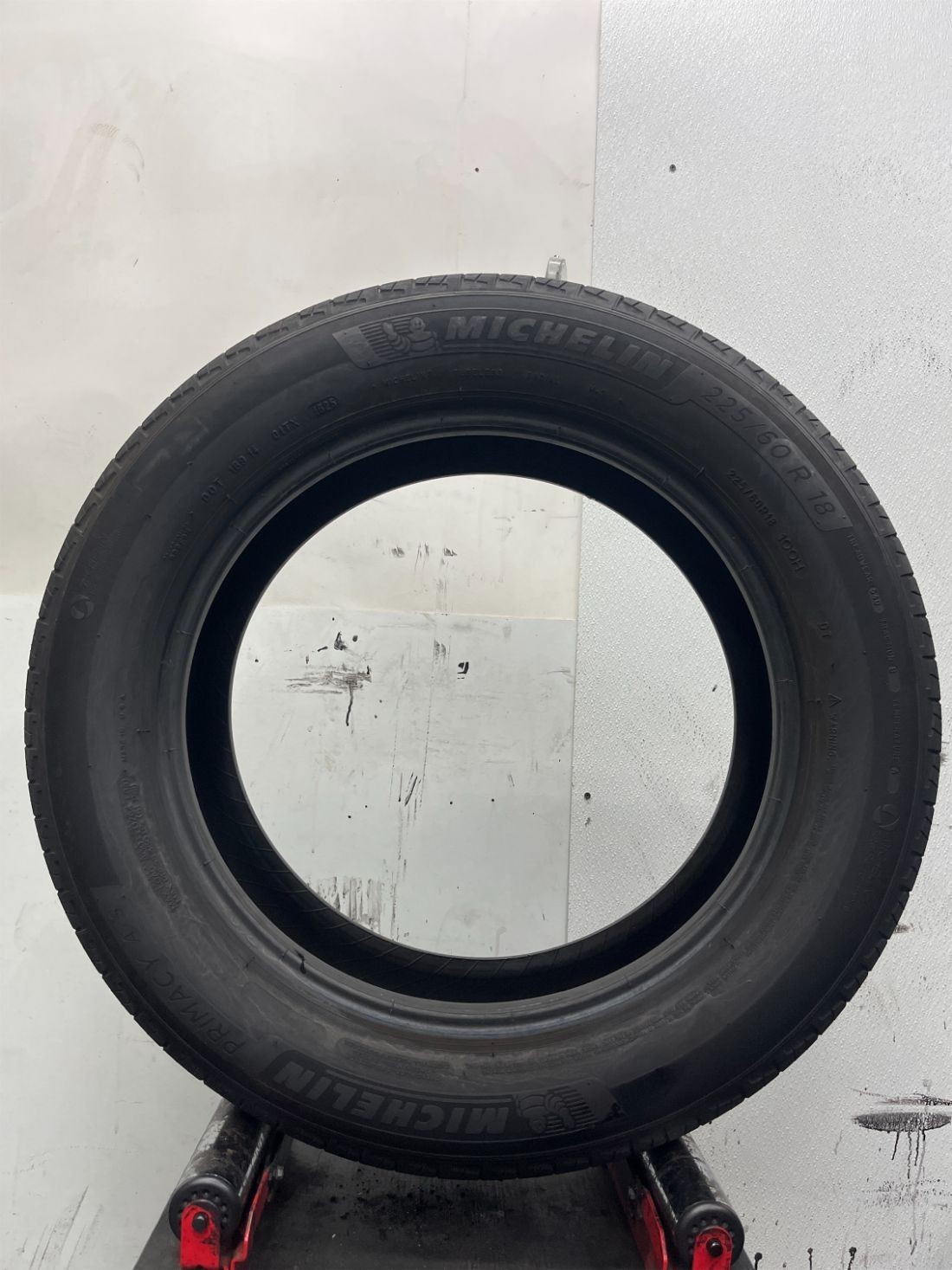 1 Used P225/60R18 Michelin Primacy A/S 100 H – 8/32