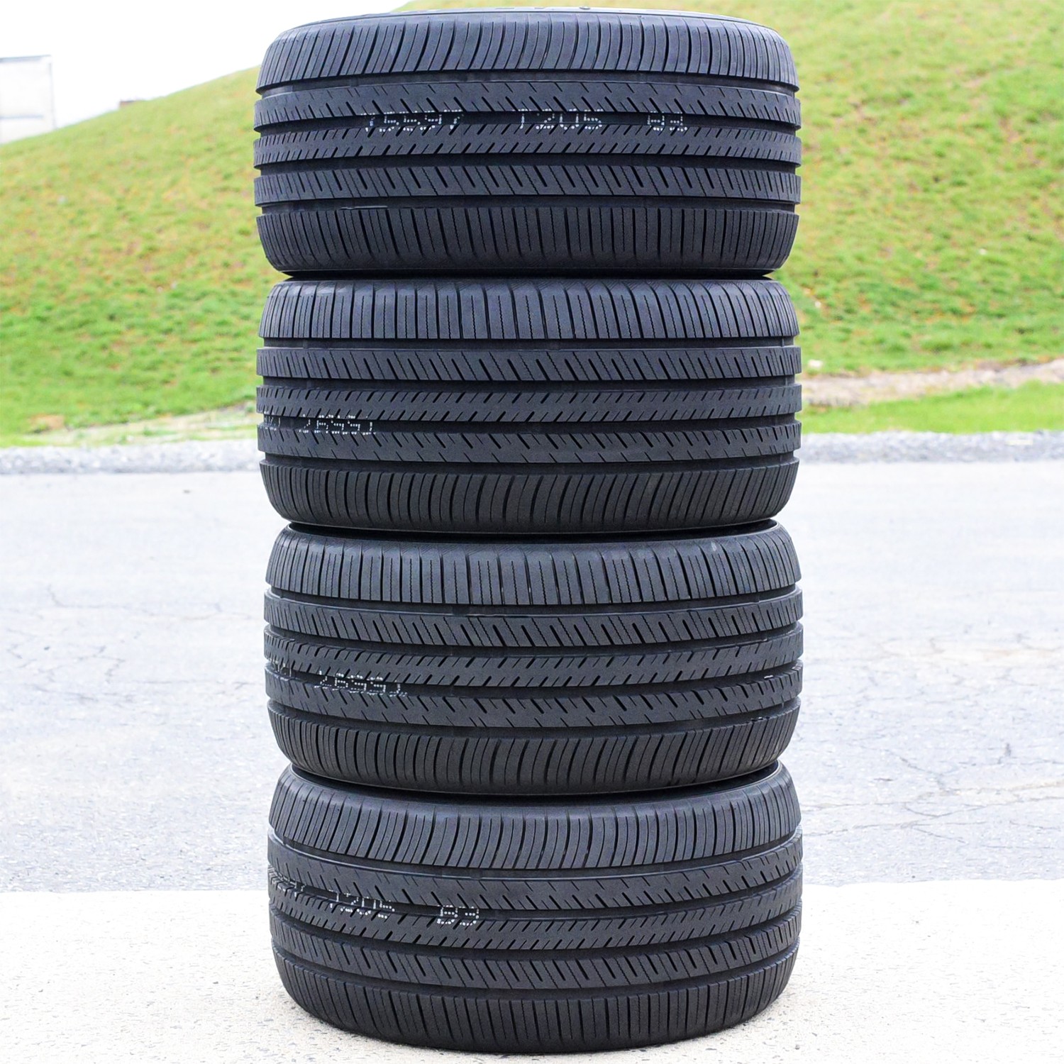 4 Atlas Force UHP 2x 245/45R20 ZR 103Y 2x 255/45R20 105Y Performance Tires
