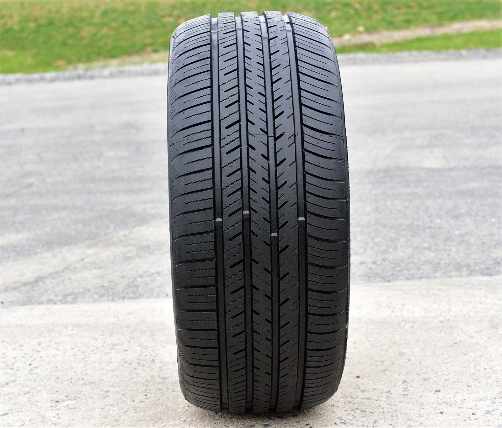4 Atlas Force UHP 2x 245/45R20 ZR 103Y 2x 255/45R20 105Y Performance Tires
