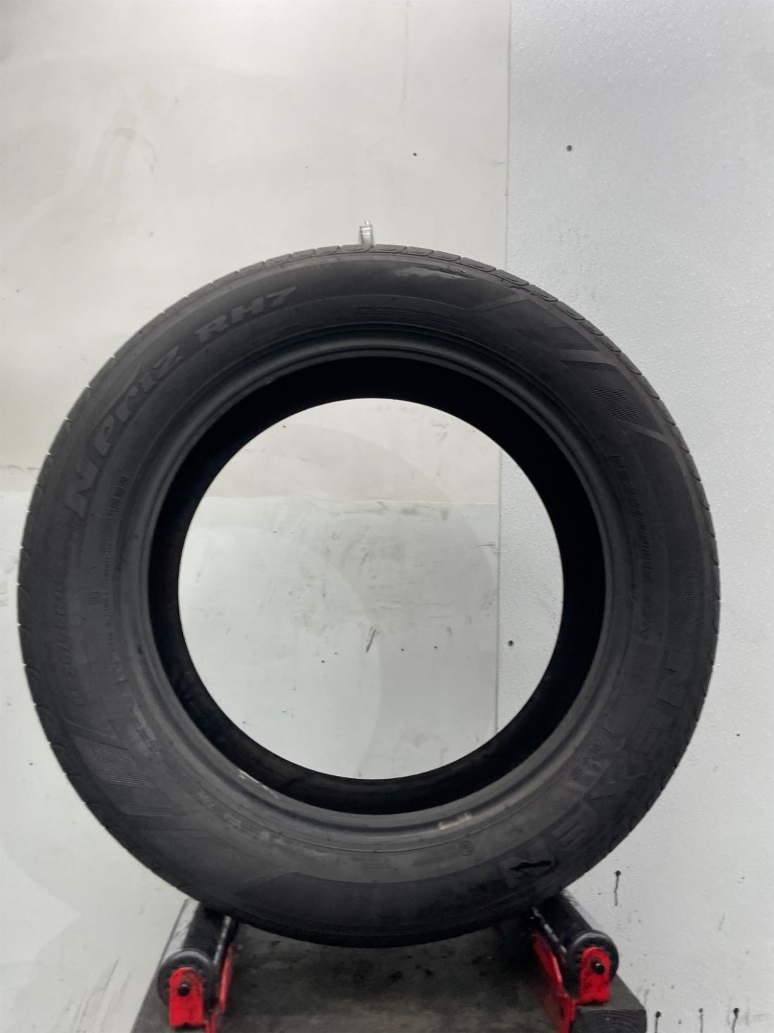 1 Used P225/55R18 Nexen N Priz RH7 97 H – 10/32