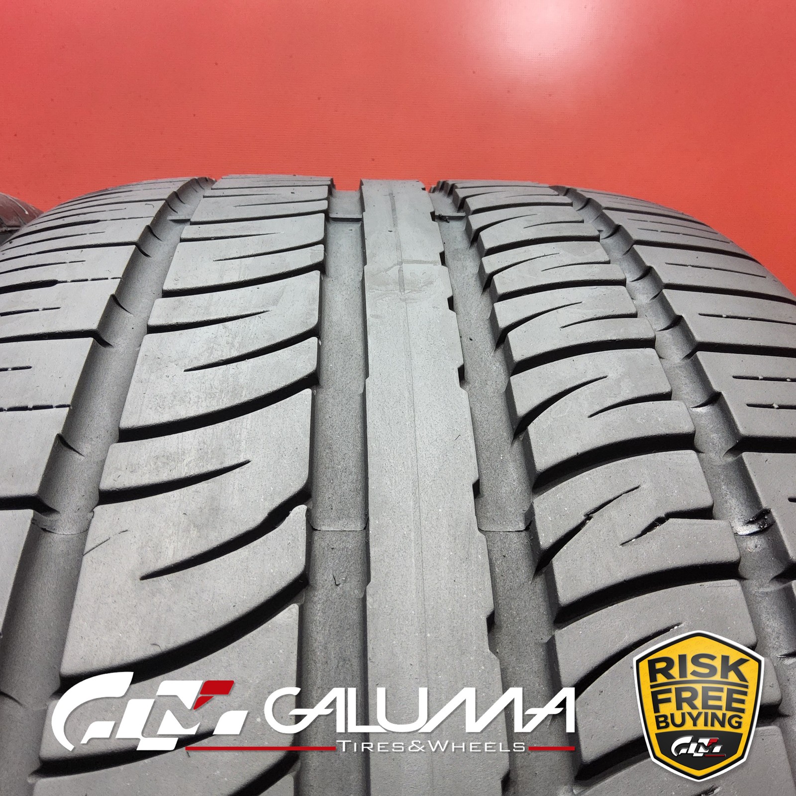 Set of 2 Tires Pirelli Scorpion Zero Asimmetrico (MO1) XL 295/40R22 112W #95731