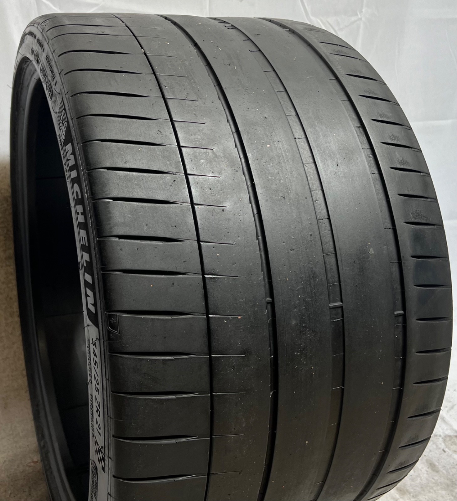 1 – NO REPAIRS 345/25ZR21 (104Y) Michelin Pilot Sport 4 S ZP (TPC Spec) – 7176