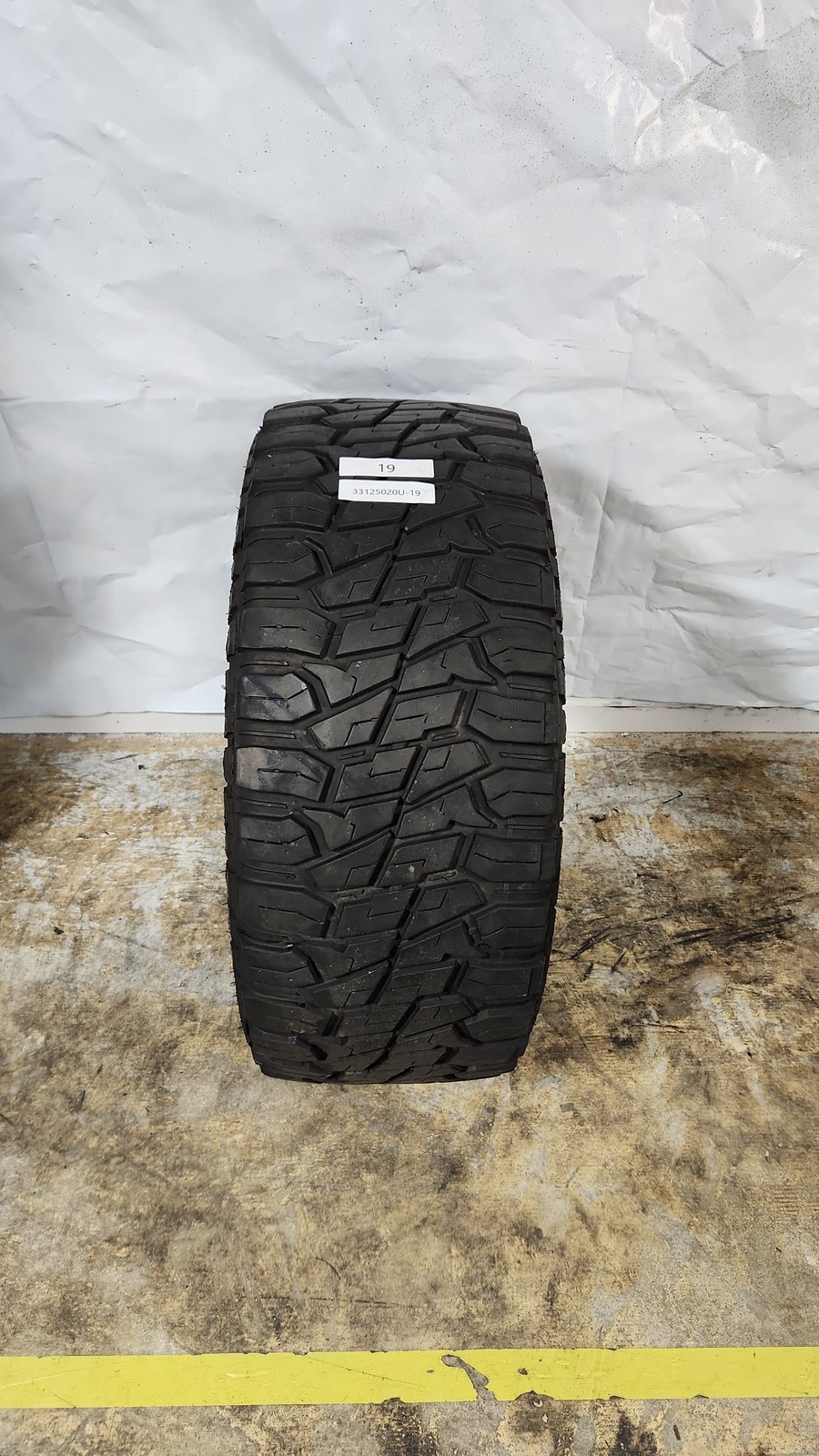 Used Tire – 33X12.50R20 Heritage Ridgerunner R/T-X 9/32