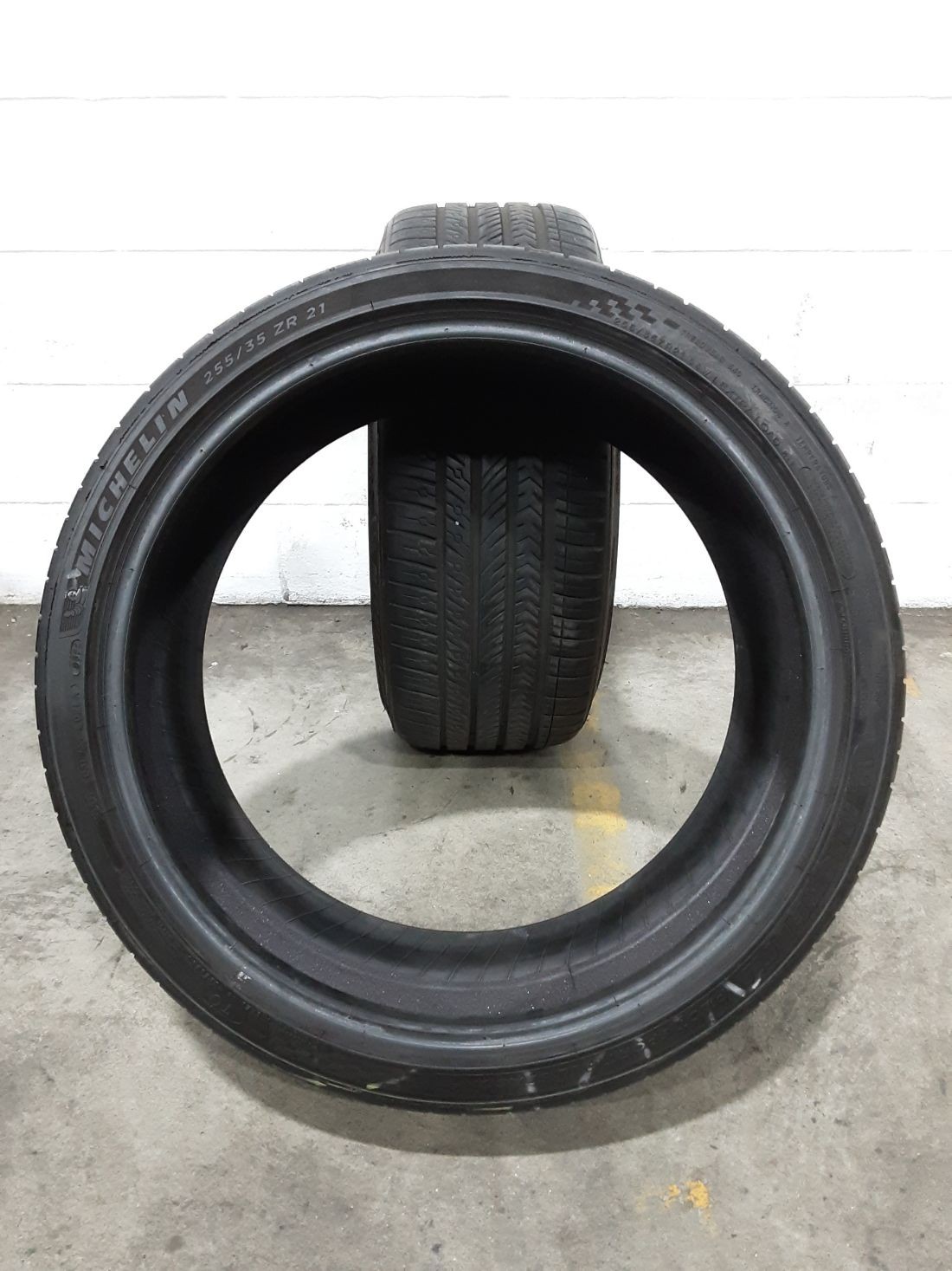 2x P255/35R21 Michelin Pilot Sport A/S 4 TO 8/32 98 W Used Tires 2553521