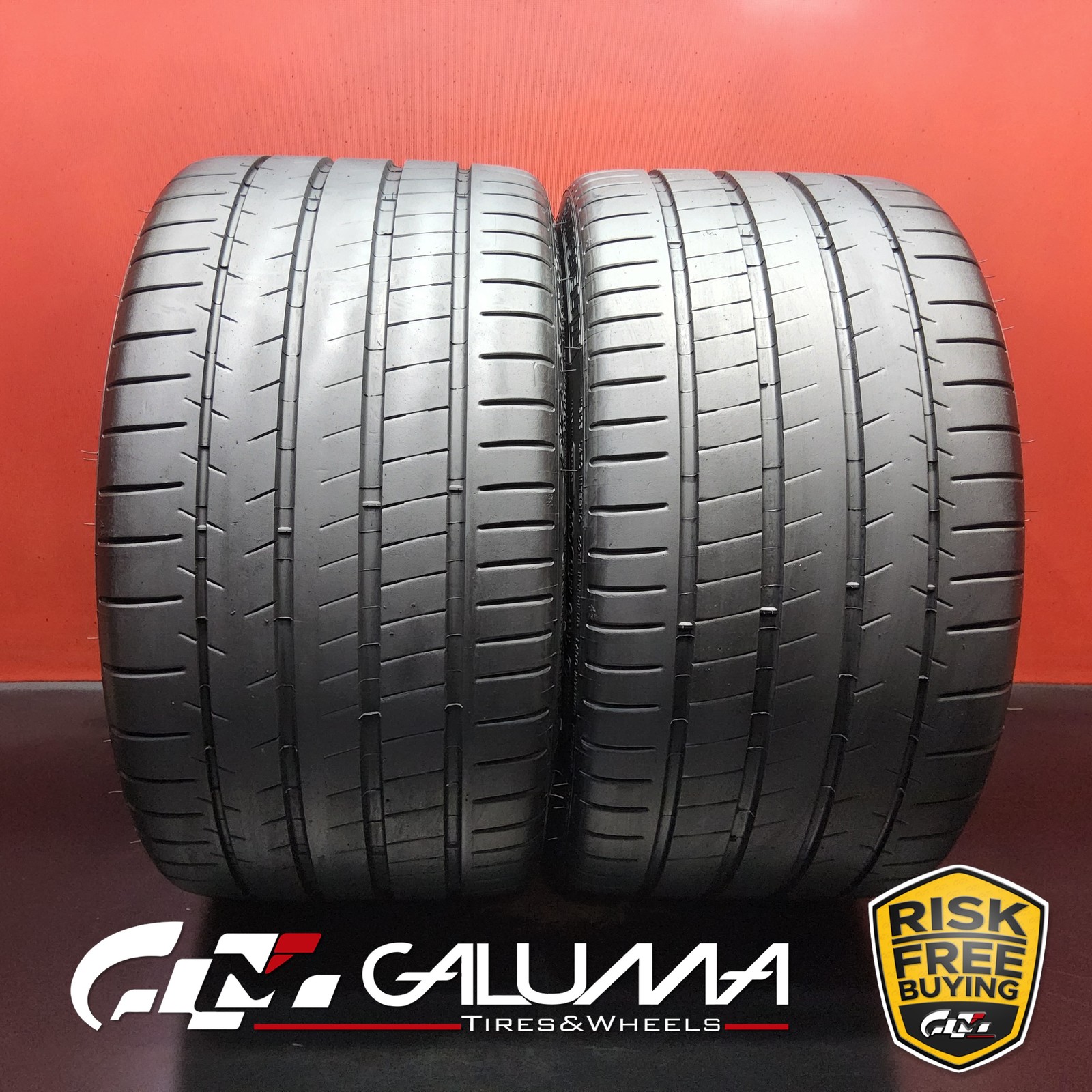 Set of 2 Tires LikeNEW Michelin Pilot Super Sport 305/30ZR20 No Repairs K3 96079