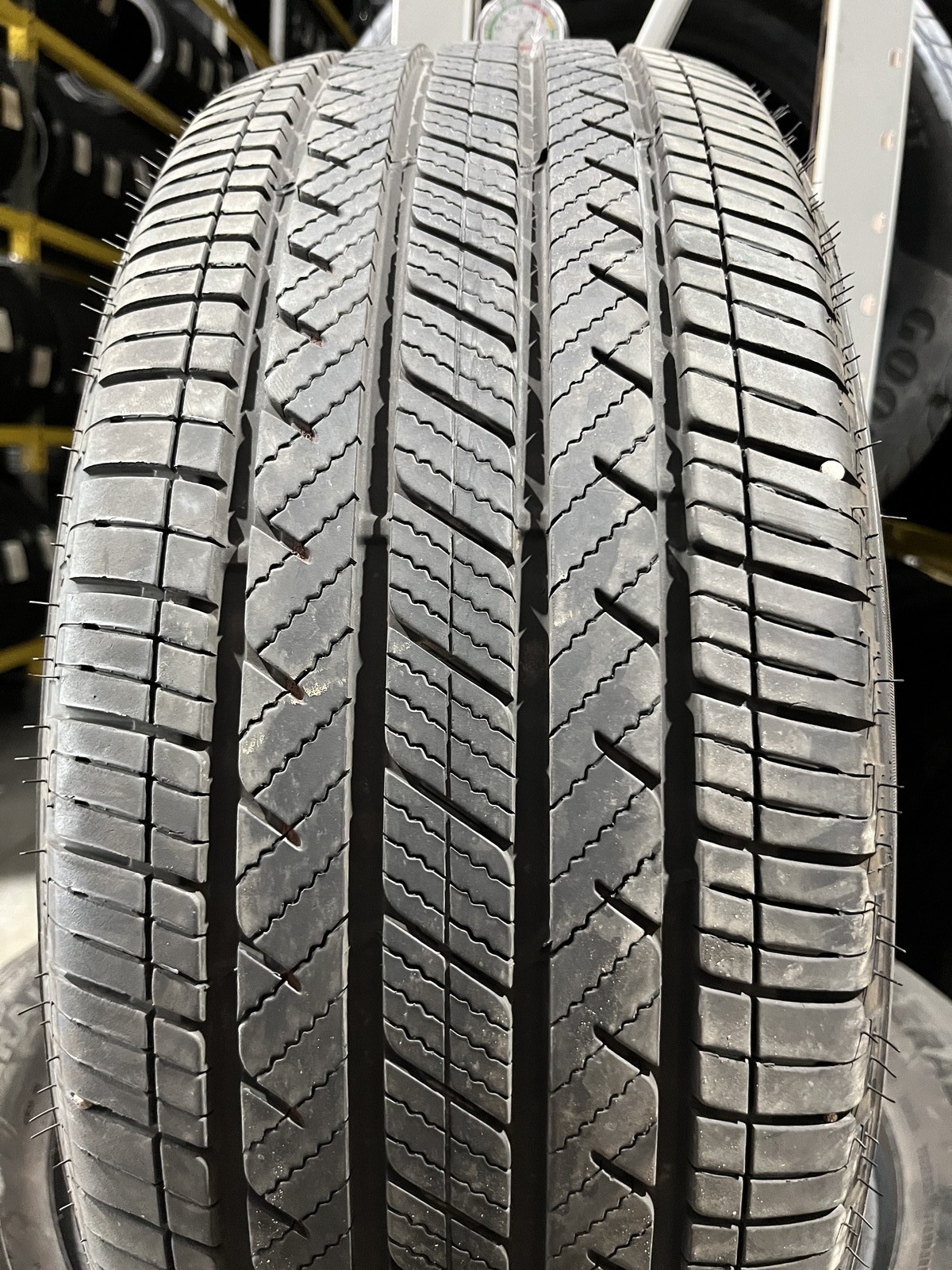 1 Tire Bridgestone Alenza Sport A/S 255/50R20 105H DOT.4823 8.25/32