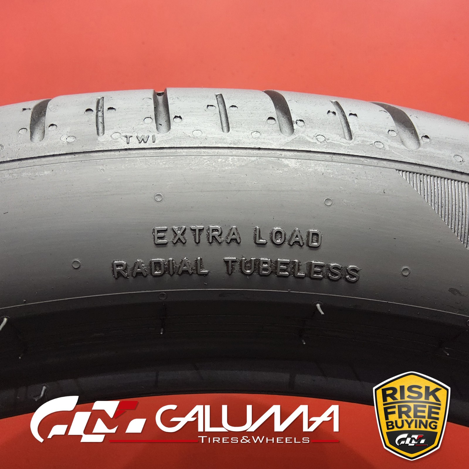 Set of 2 Tires Pirelli P-Zero (PZ4) ★ XL 285/35R21 285/35/21 2853521 105Y #95833