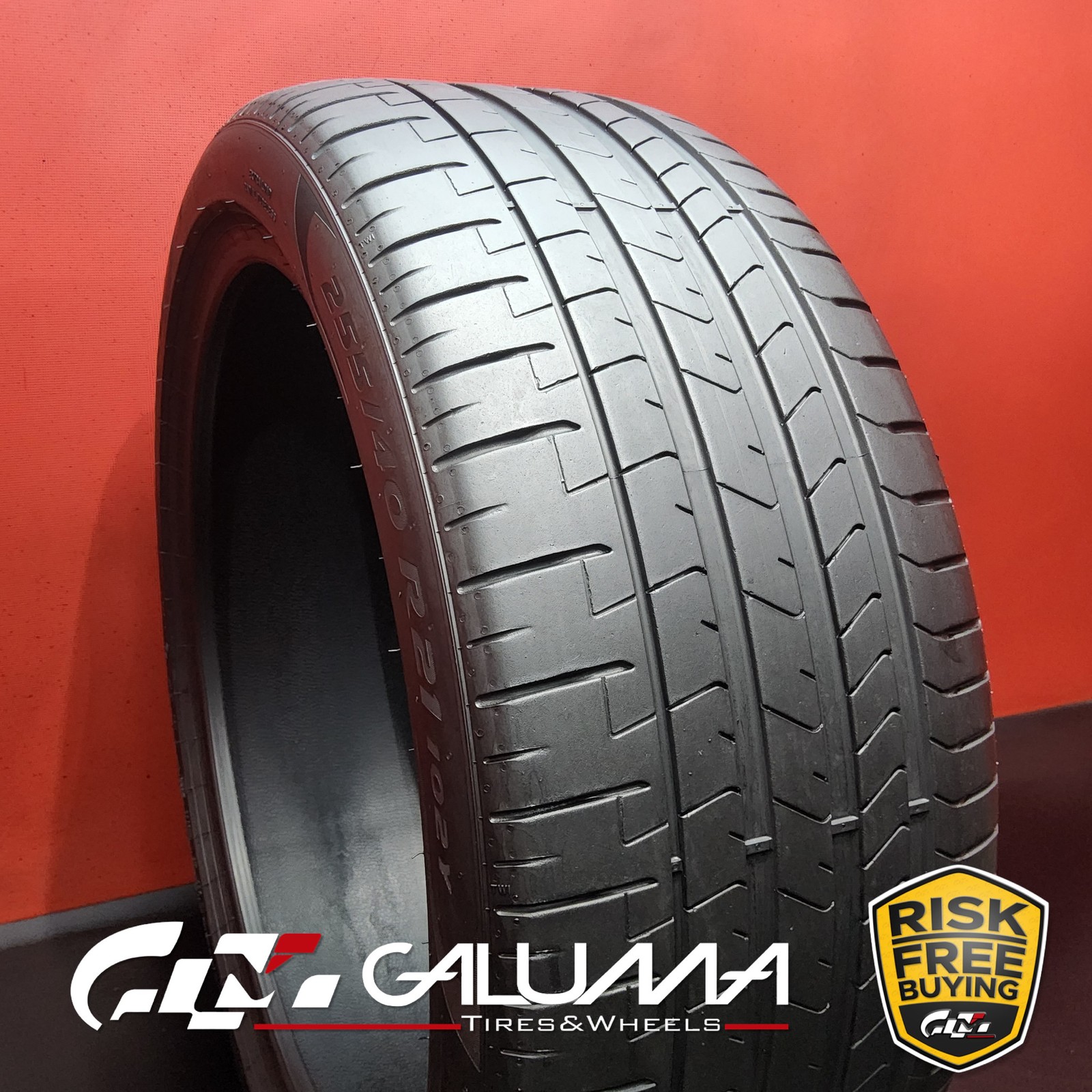 1 (One) Tire LikeNEW Pirelli P Zero PZ4 XL R21 255/40/21 2554021 No Patch #90321