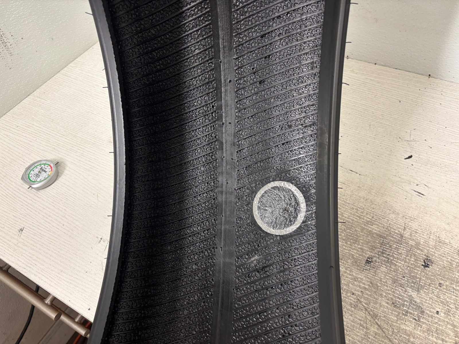 NO SHIPPING ONLY LOCAL PICK UP 1 tire 235 40 19 GT Radial Maxtour LX 96V