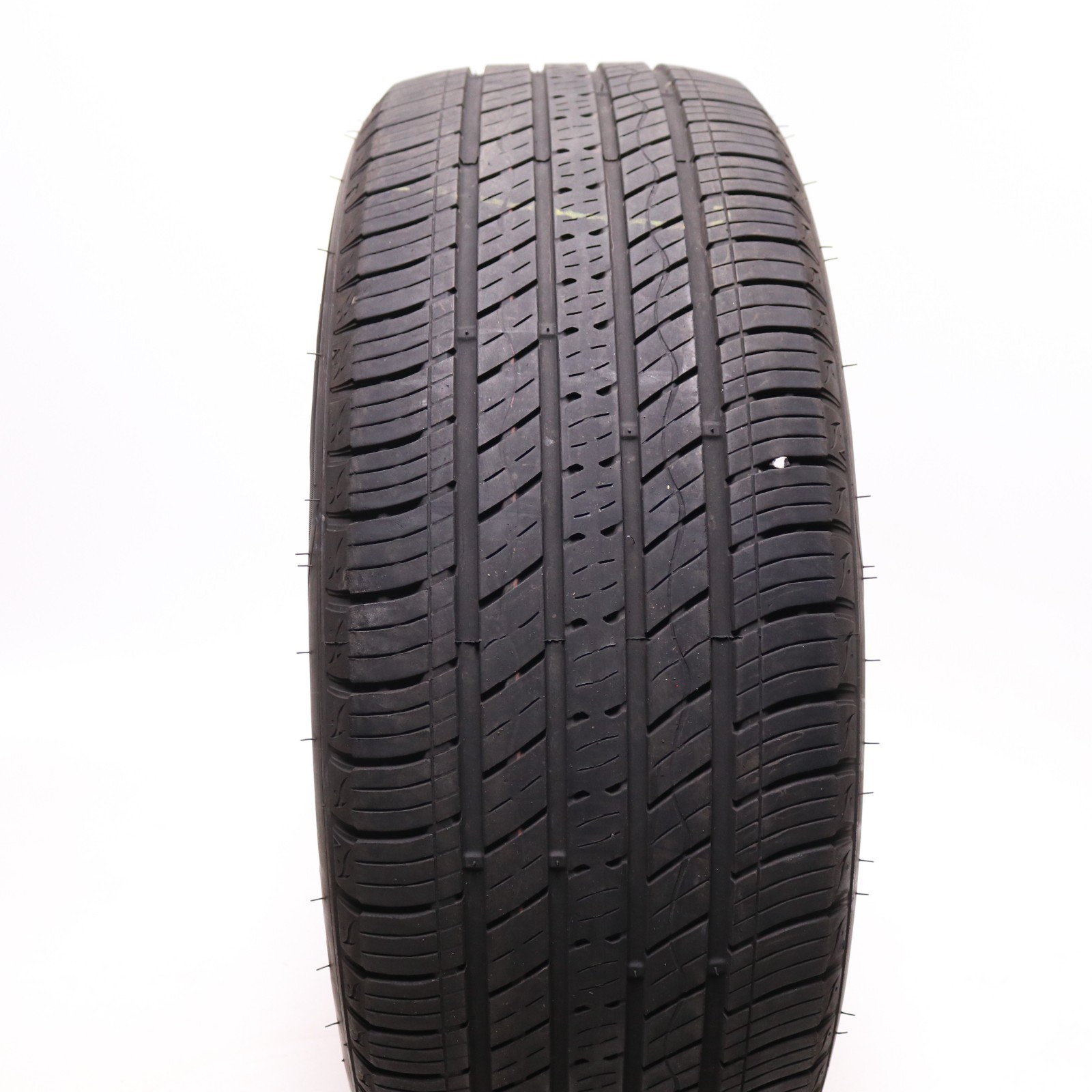 Set of 2 Used 235/55R19 Kumho Crugen Premium AO – 101H – 6-7/32 No Repairs