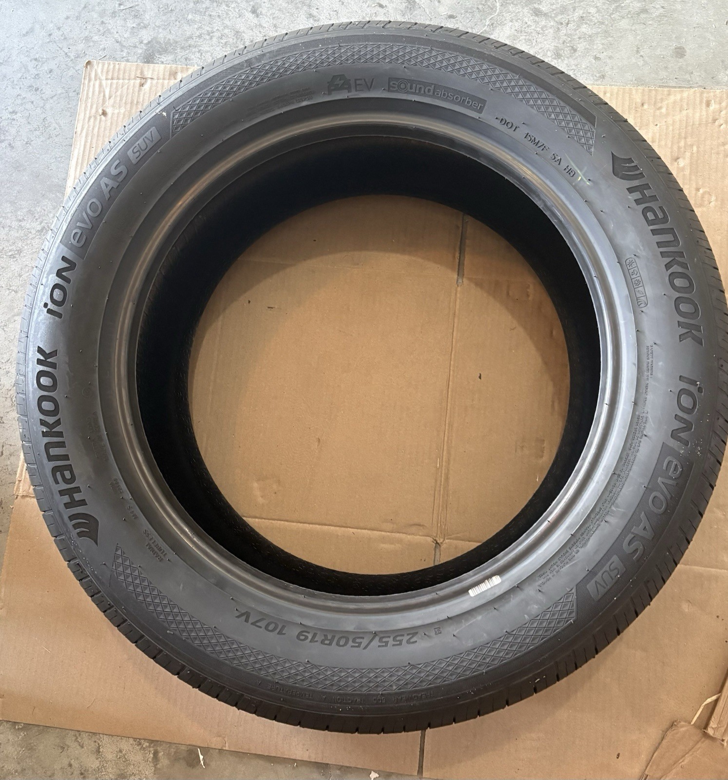 1 x Hankook iON evo AS SUV 255/50R19 107V XL IH01A Tire