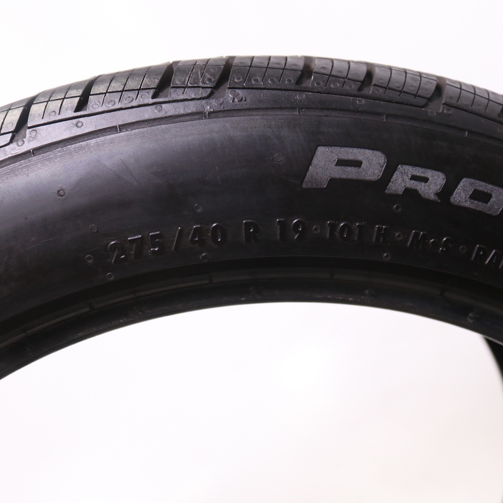 Set of 2 Used 275/40R19 Continental ProContact GX SSR MOE – 101H – 6.5-7/32