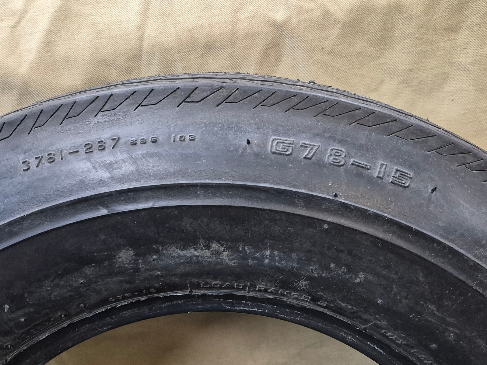 Vintage Uniroyal G78-15 Double White Stripe Bias Ply Tire