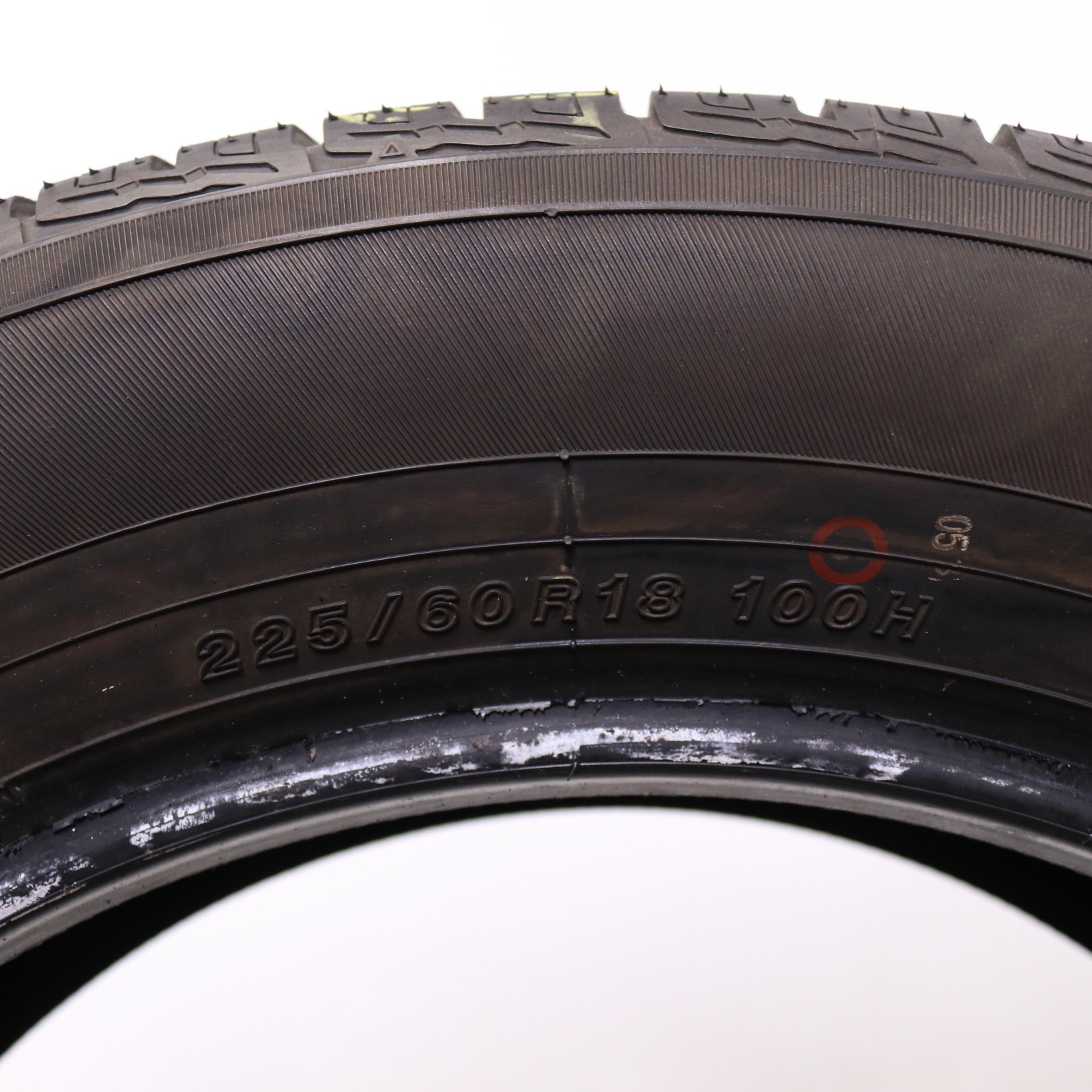 Set of 4 Used 225/60R18 Yokohama YK-CTX – 100H – 9-10/32