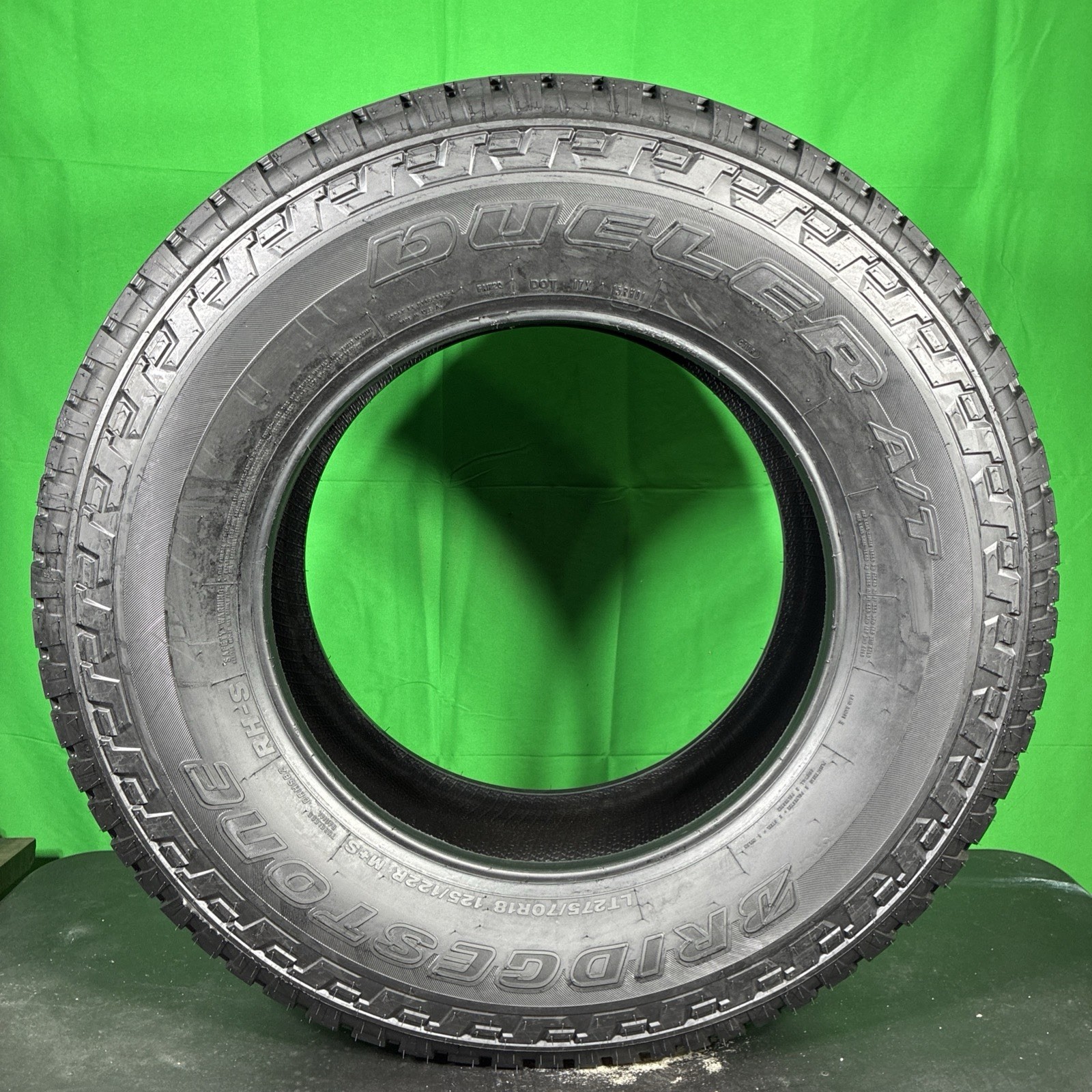 Set,Used-LT275/70R18 Bridgestone Dueler A/T 125/122R10/32 DOT5025