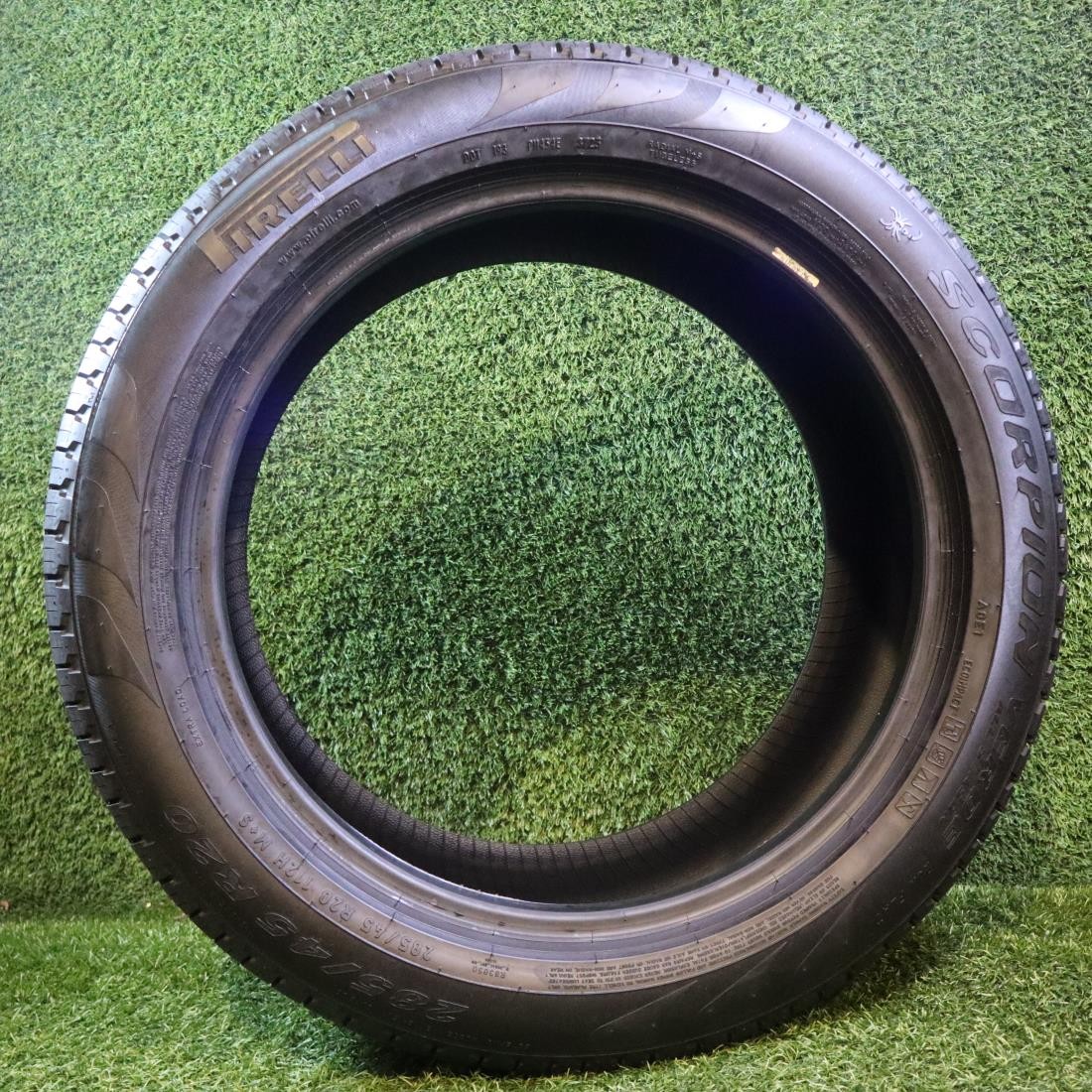 1 285 45 20 Pirelli Scorpion Verde All Season with 90% Tread 10/32 112H #27979