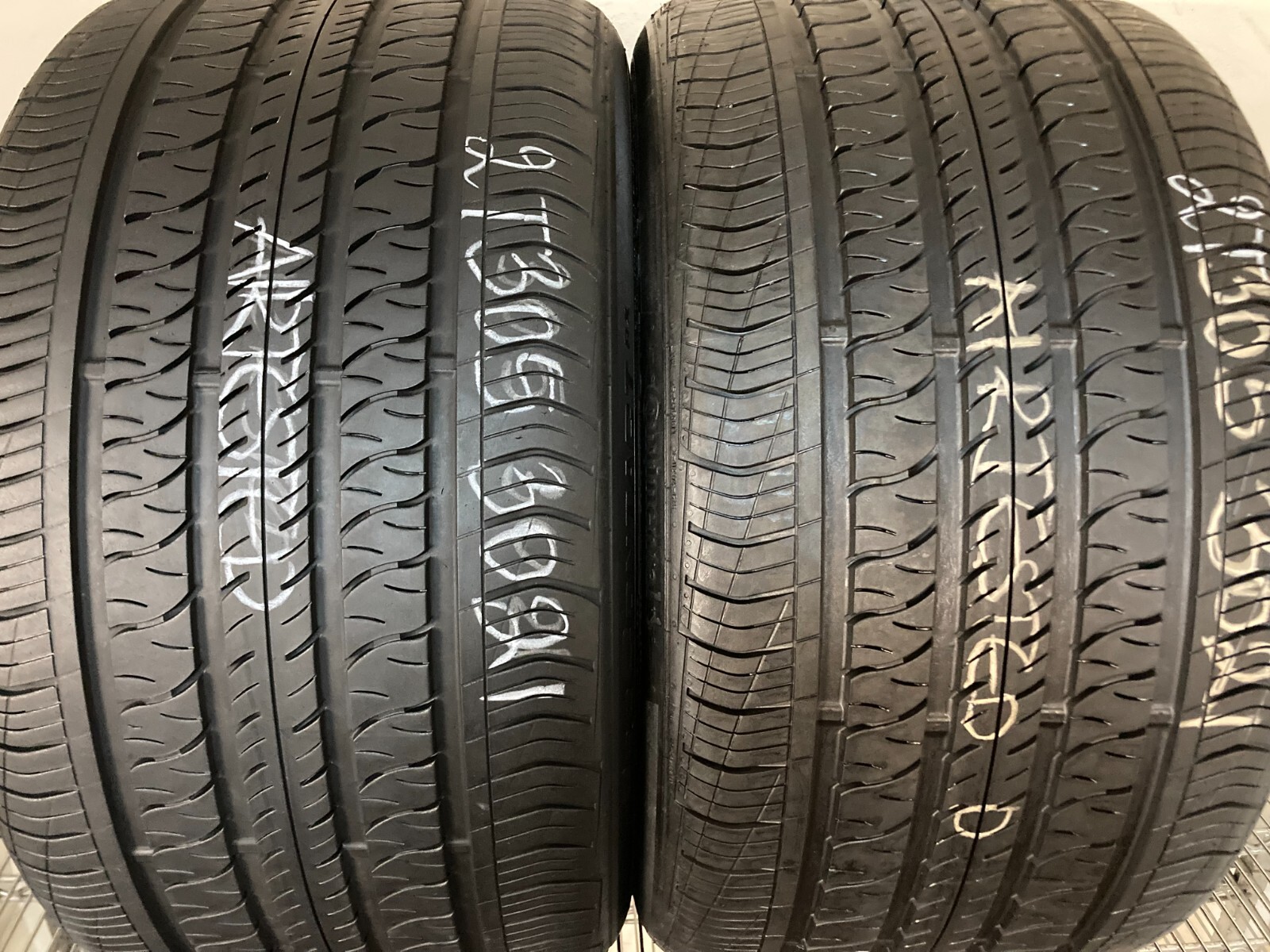 2 Tires 305 30 21 Continental ProContact RX NF0 (7.00-8.00/32= 77-88% Tread)
