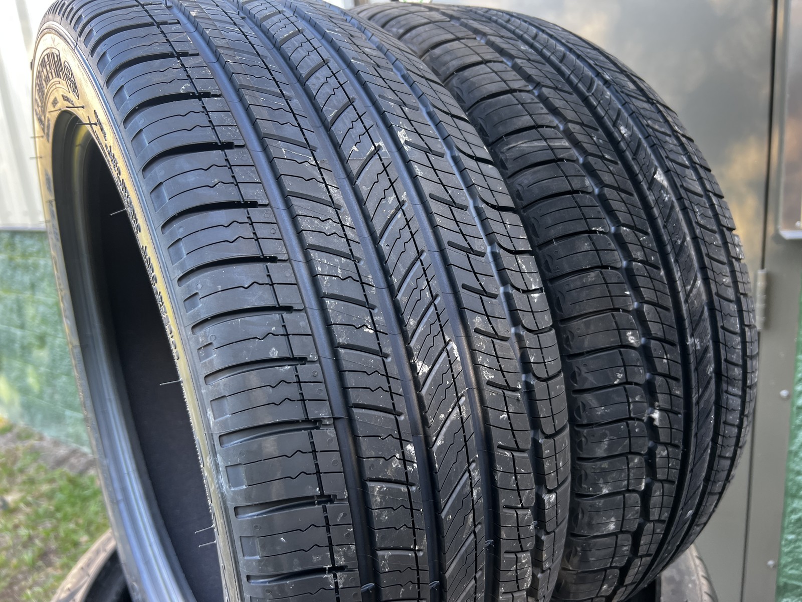Set Of 2 New Michelin Primacy MXM4 T1 Acoustic 235/45R18 98W DOT.3525 8.5/32