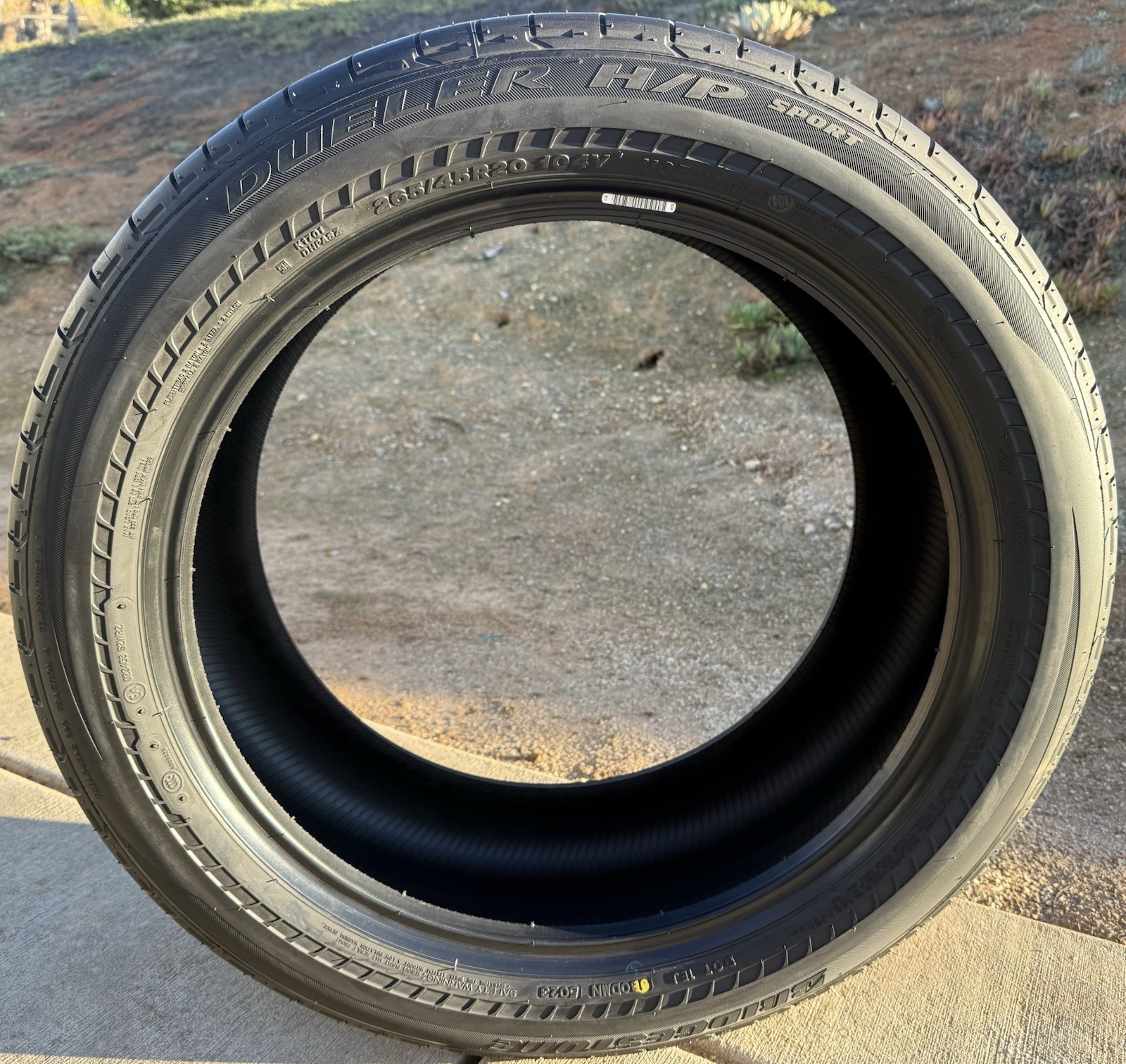 TWO NEW 265/45R20 104Y Bridgestone Dueler H/P HP Sport RFT MOExtended Run Flats