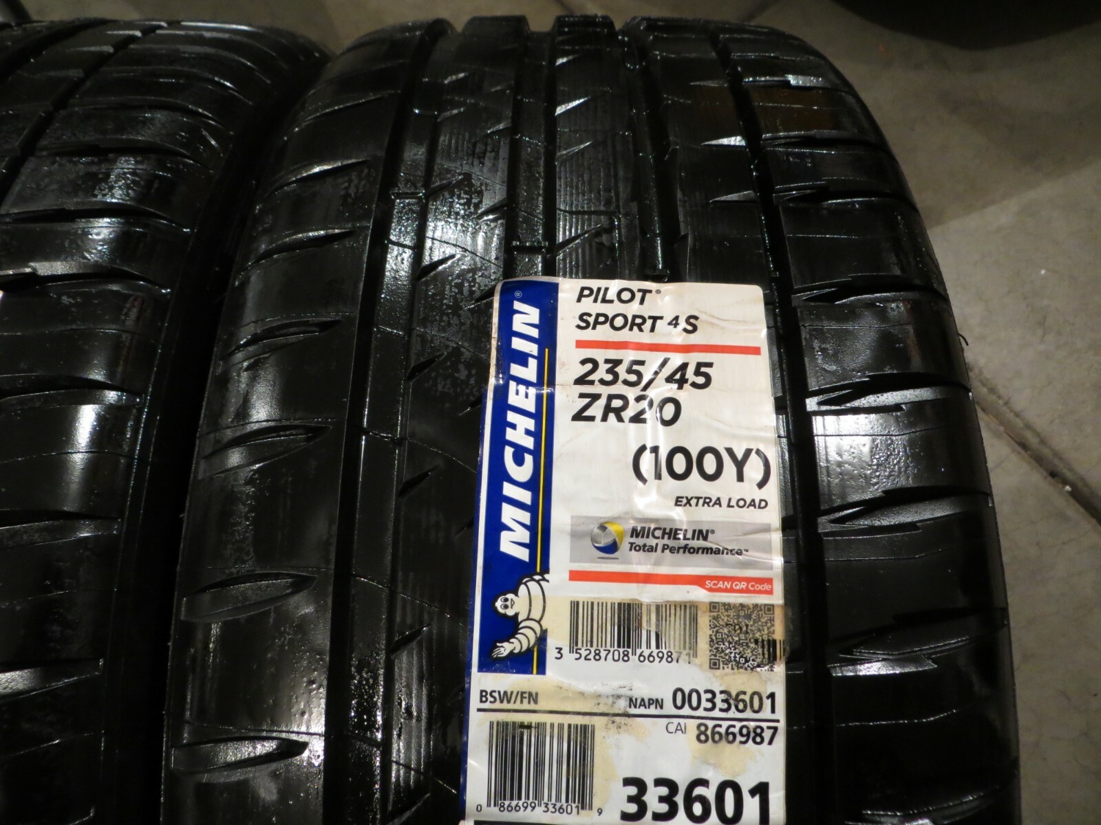 NEW 2 TWO MICHELIN PILOT SPORT 4S 4 S 235/45ZR20 100Y XL FRANCE 235 45 20 2775