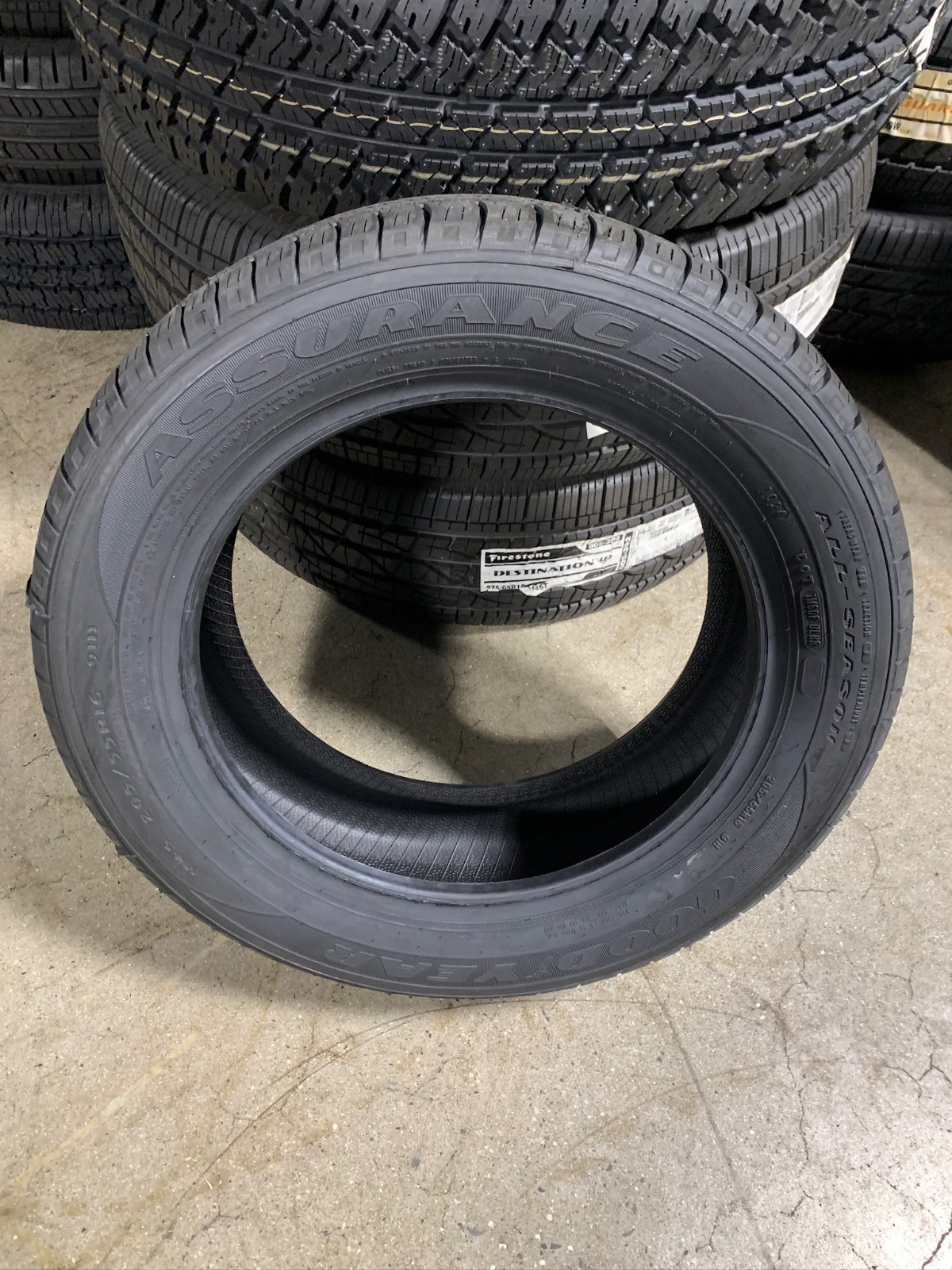 1 New 205 55 16 (91H) Goodyear Assurance All Season Standard Load Tire