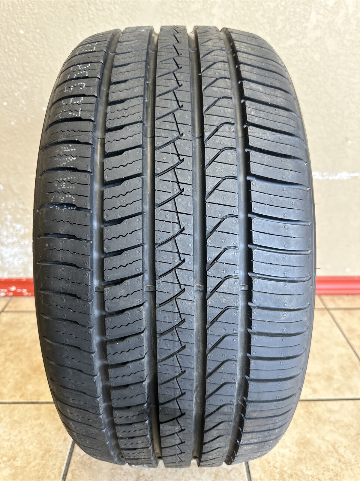 255/35ZR19 96Y Pirelli PZERO All Season Plus 10.5/32 Dot 4322 2553519