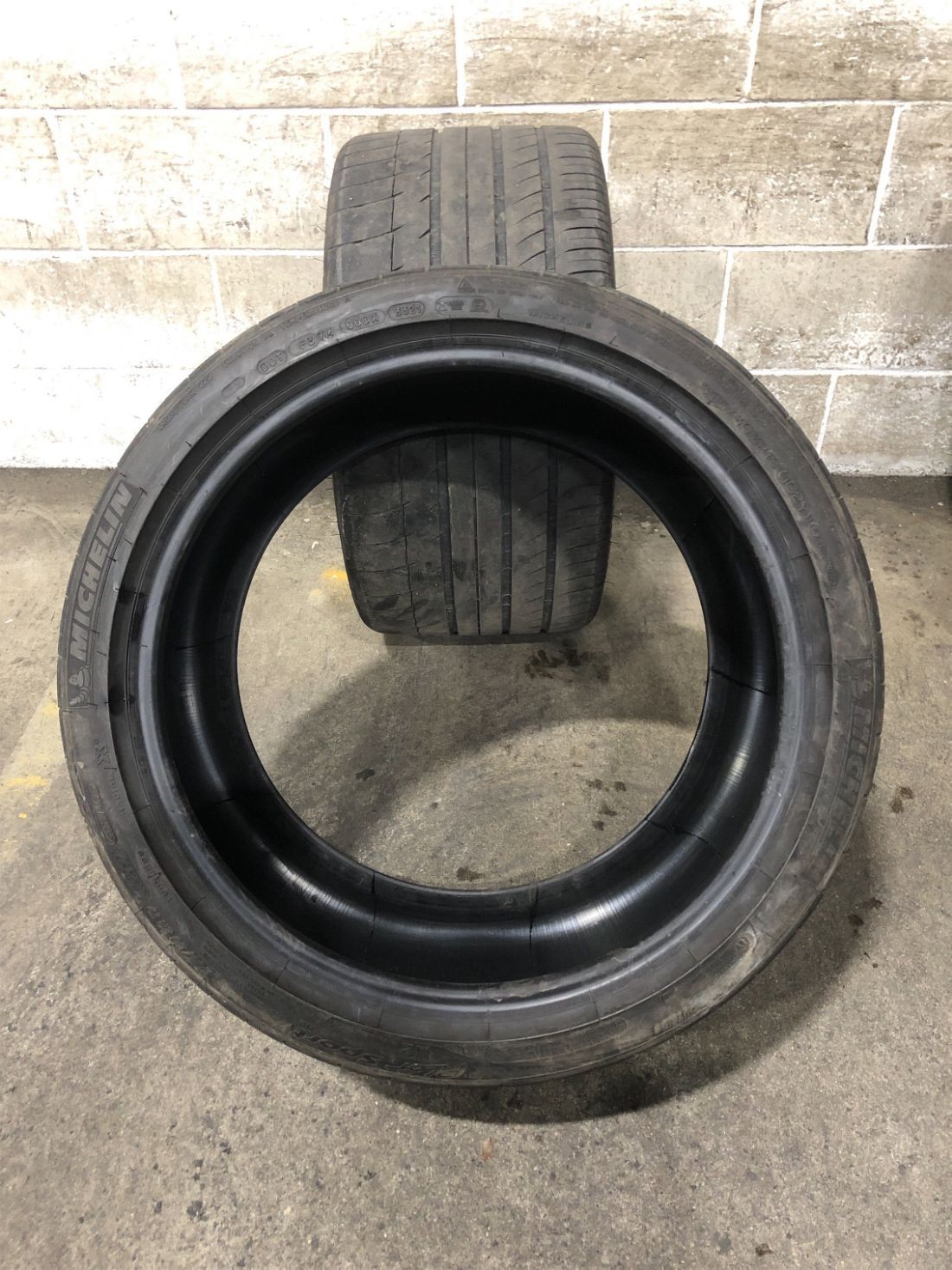 2x P305/30R19 Michelin Pilot Sport PS2 N2 7/32 102 Y Used Tires 3053019