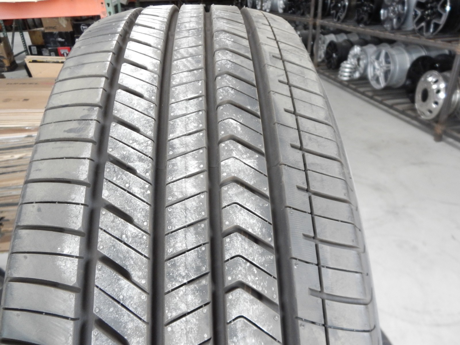 265/60R20 112H Yokohama Geolandar X-CV G-057 New Take off Tires set of 4
