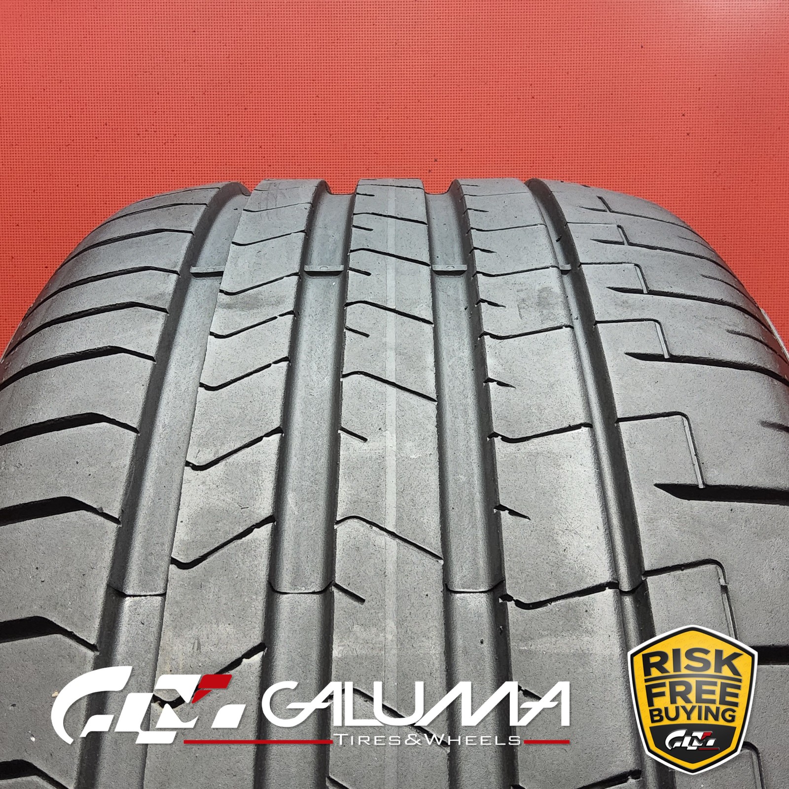 1 Tire LikeNEW Pirelli P-Zero (PZ4) PNCS 255/35R21 2553521 98Y No Repairs #95224