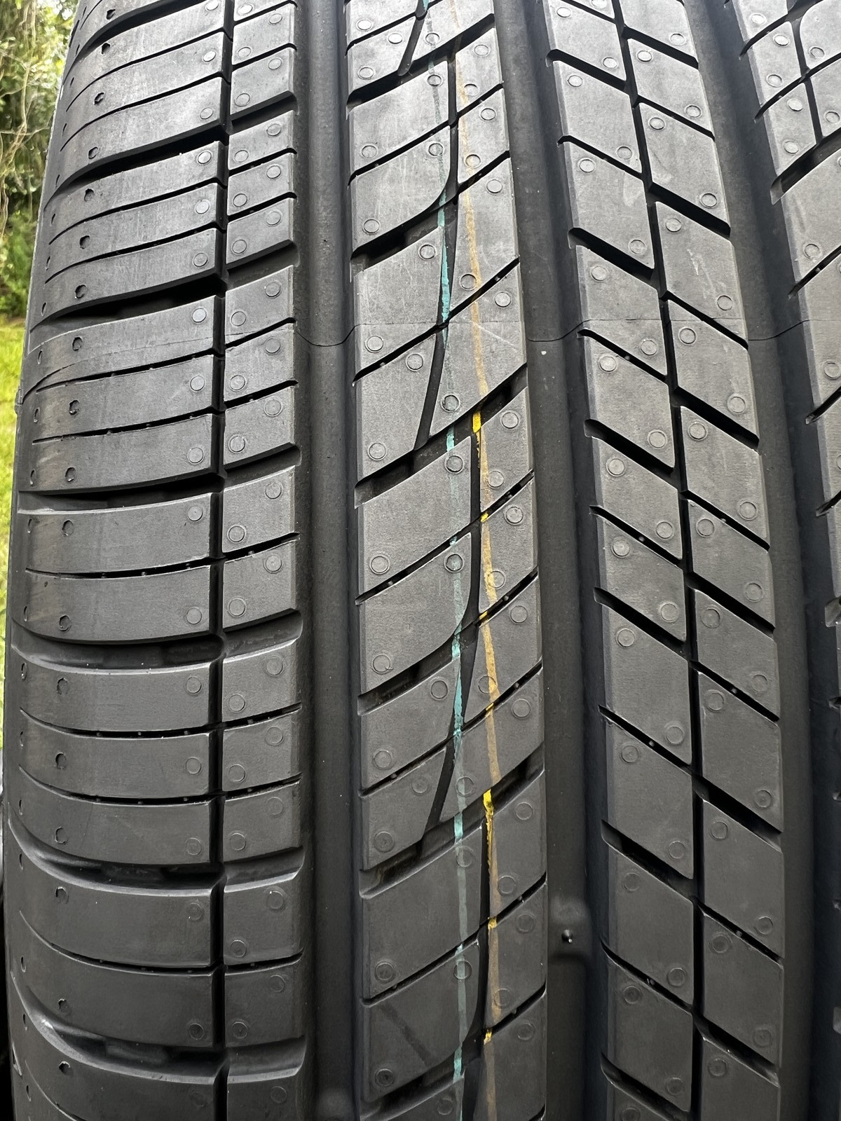 1 Tire Kumho Crugen HP71 235/60R18 103H DOT.1625 9/32
