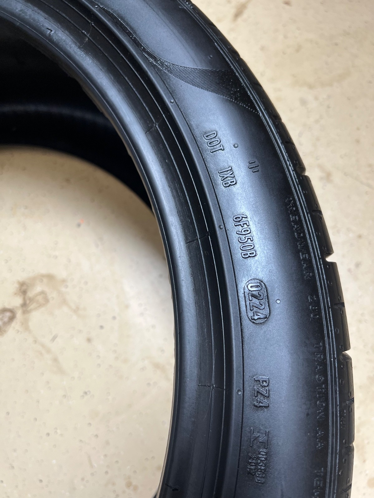 1 – TAKEOFF 285/35ZR20 XL (104Y) Pirelli P Zero PZ4 (F03) Ferrari OEM – 6071