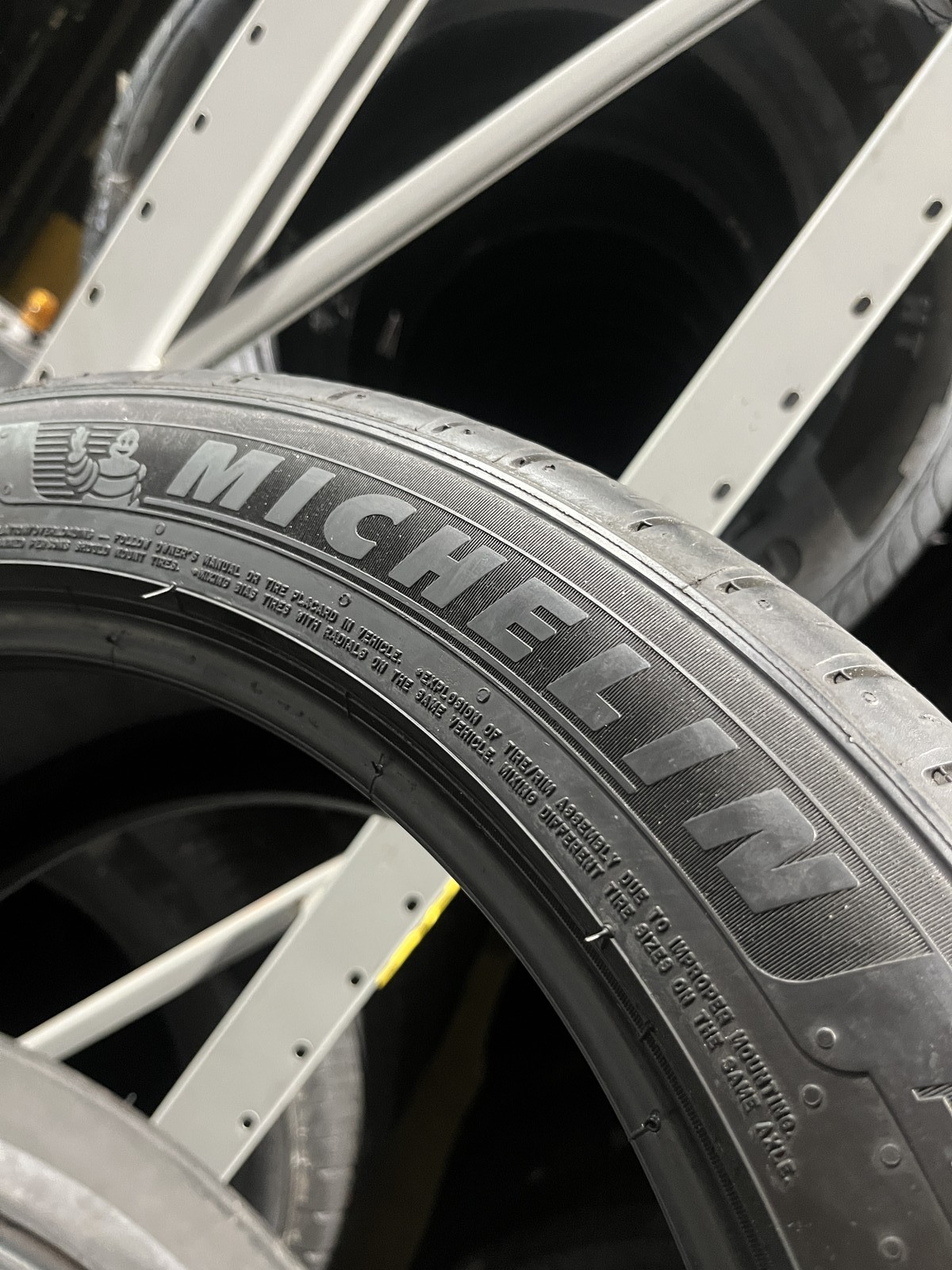 1 Tire Michelin Primacy All Season TO Acoustic 235/45R18 98W DOT.1625 7.25/32