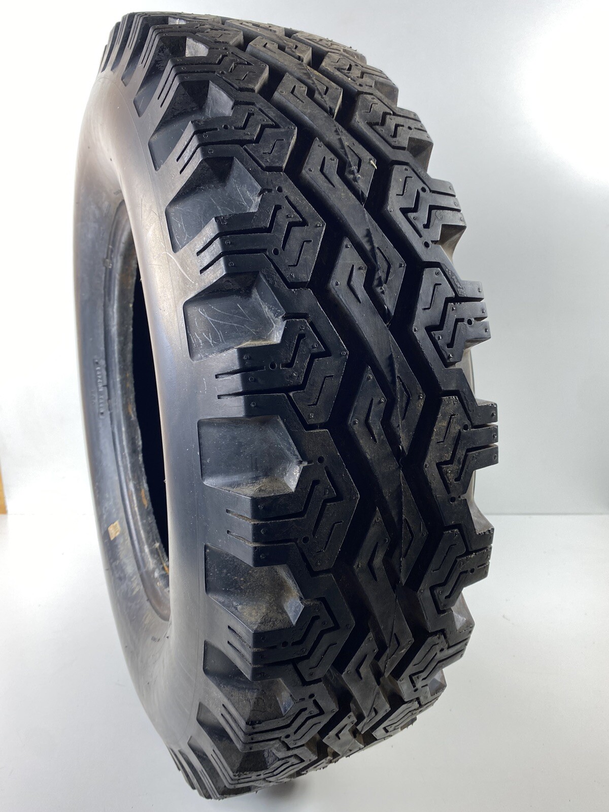Vtg SafeMark Mud Snow Tire 4 Ply H-78-15 Display Only Mud Grip JEEP CJ Wagoneer