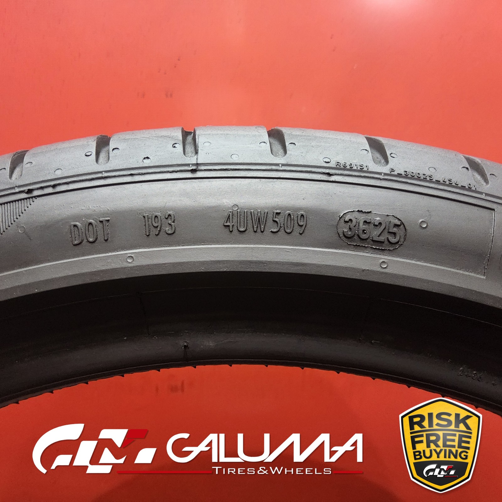 1 Tire Pirelli P-Zero (PZ4) RunFlat (★) XL 225/40R19 225/40/19 93Y #95435