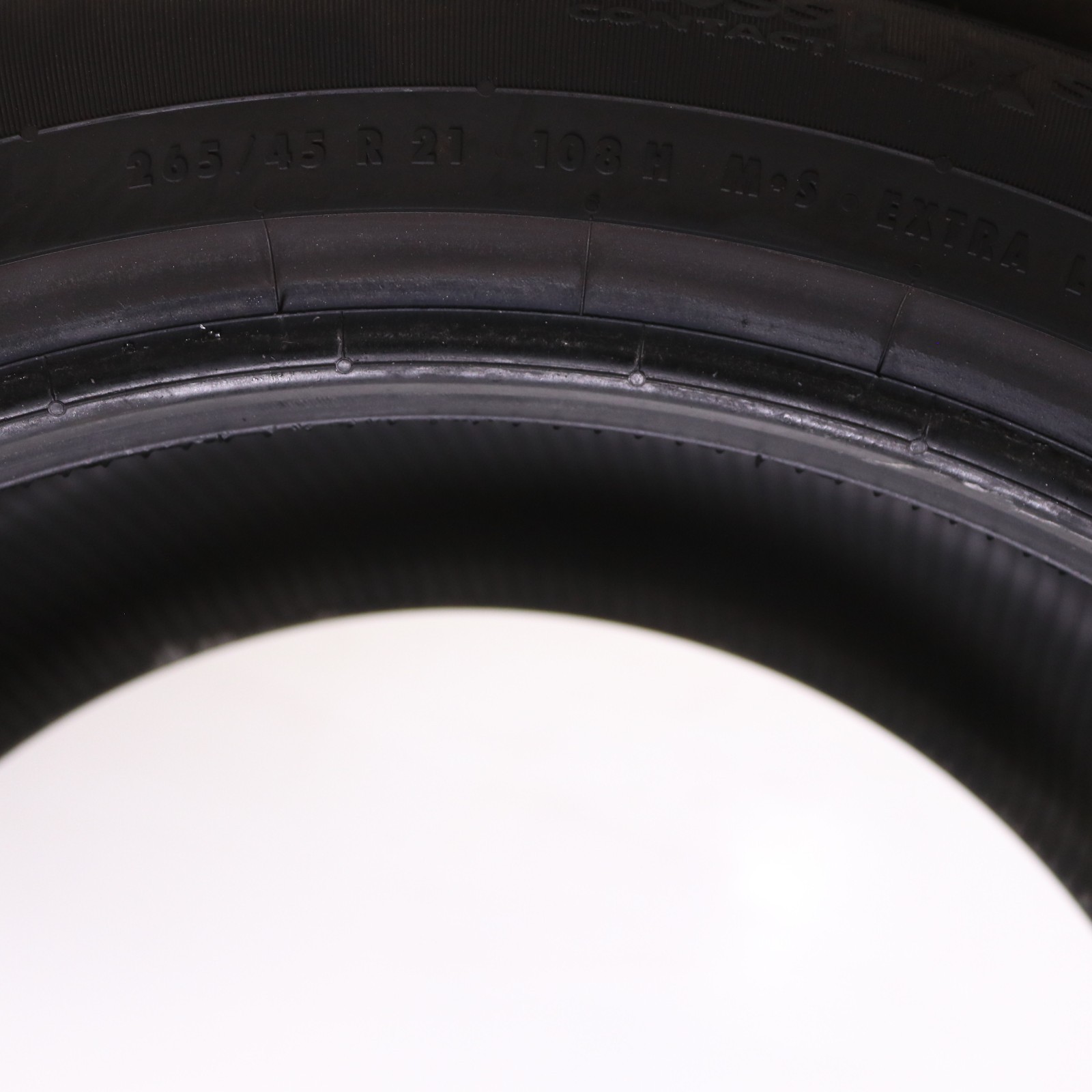 Set of 2 Used 265/45R21 Continental CrossContact LX Sport AO – 108H – 8.5-9/32