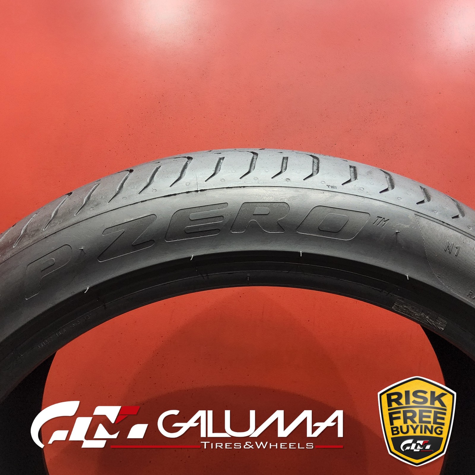 1 (One) Tire Pirelli P Zero (N1) XL 255/40ZR20 255/40/20 101Y No Patch #93630