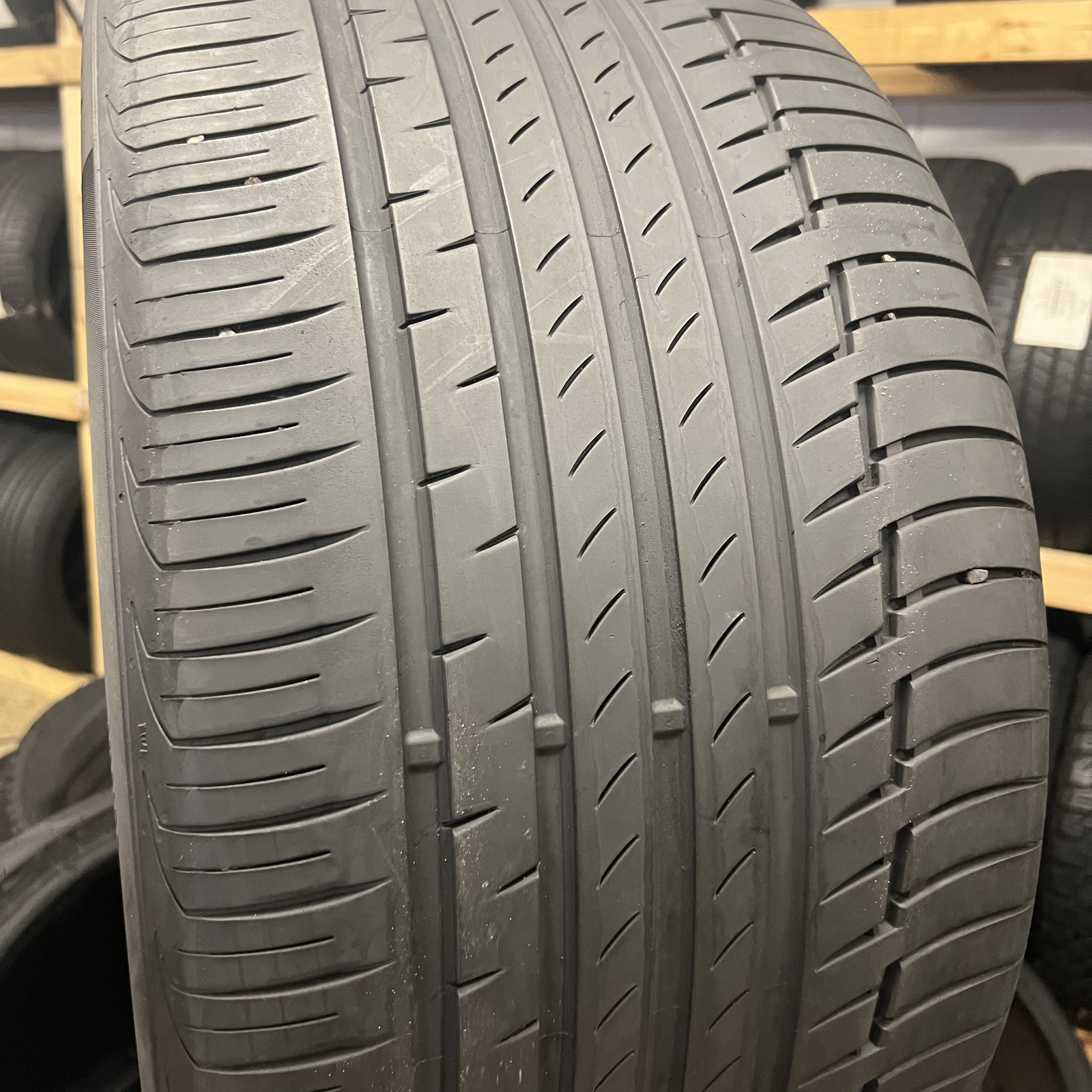 Set Of 2 Tires LikeNEW Continental PremiumContact 6 SSR 315/35R21 111Y NO Patch
