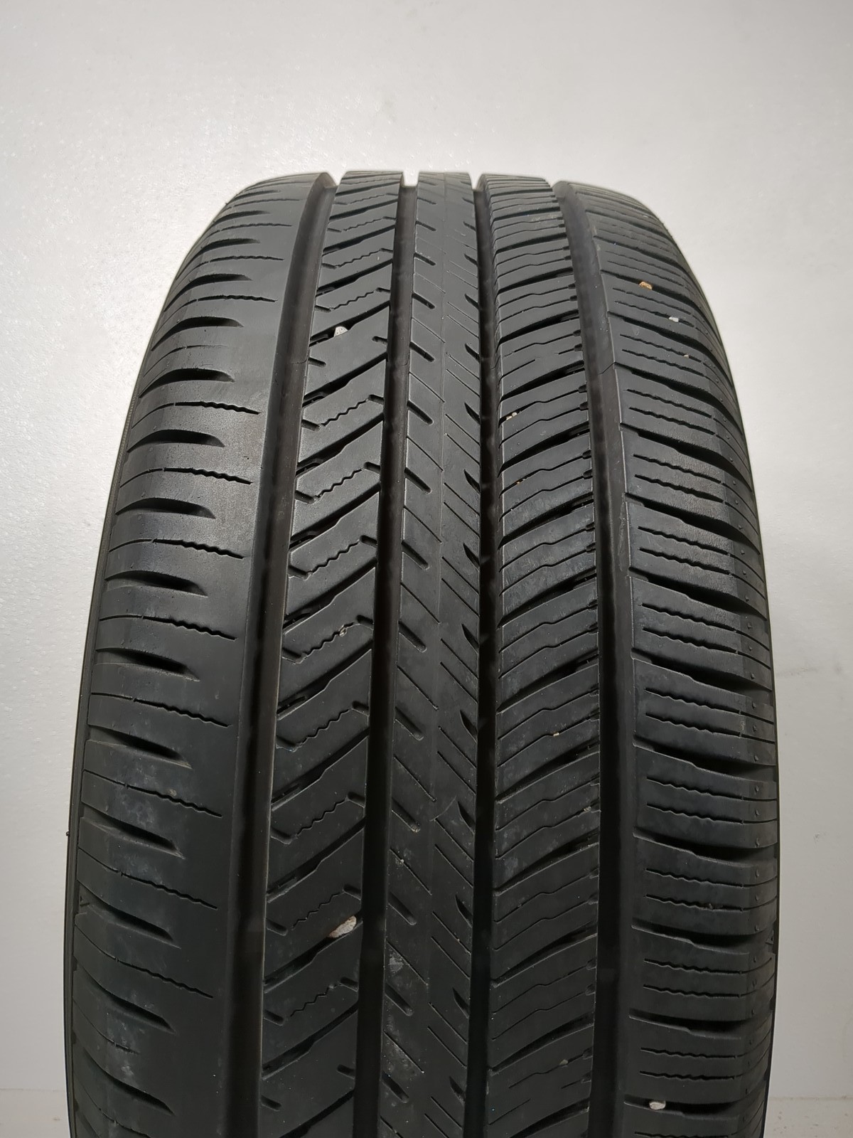 Used Tire 255/55R17 YOKOHAMA YK-GTX ALL SEASON 101V – Tread Depth 9/32