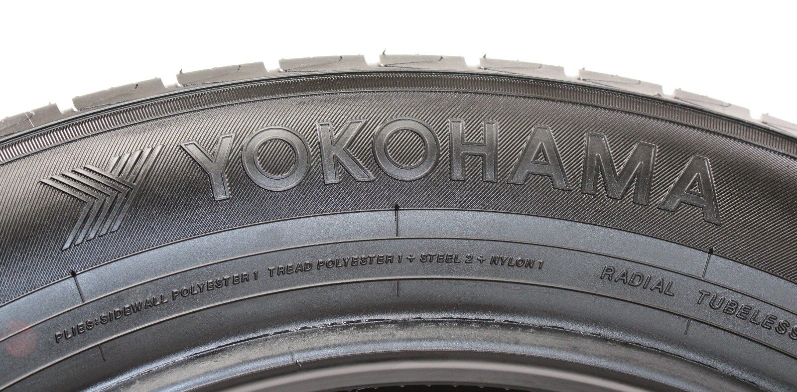 YOKOHAMA ADVAN A83 17″ P225/55 R17 95V M+S 9/32 9.6/32 NDS OEM -TWO USED TIRES-